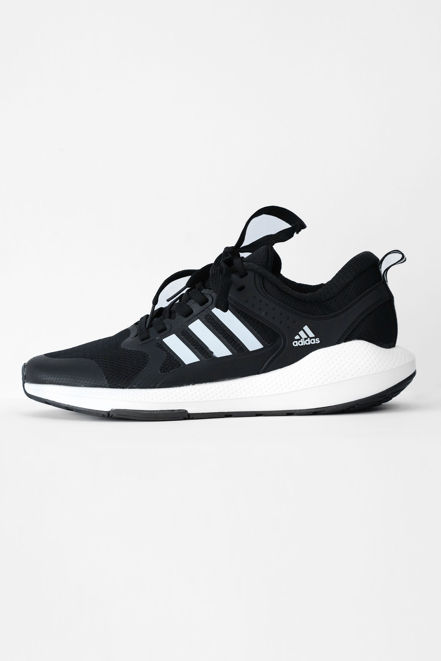 Adds Running Sneakers In Black&White