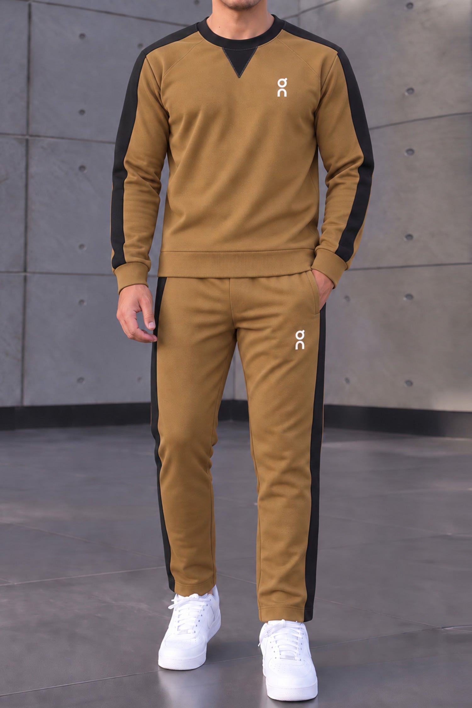 On Clud Athletic Pullover Men's Co-Ord Set