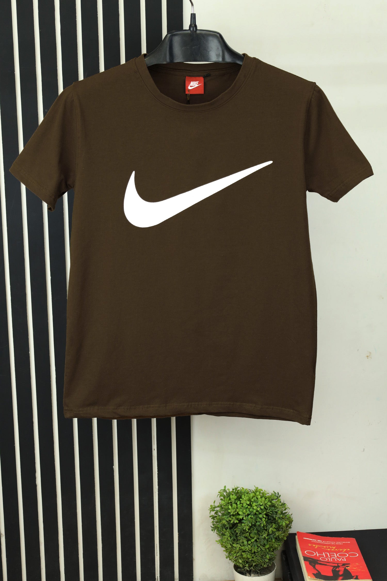 Nke Logo Premium Round Neck T-Shirt