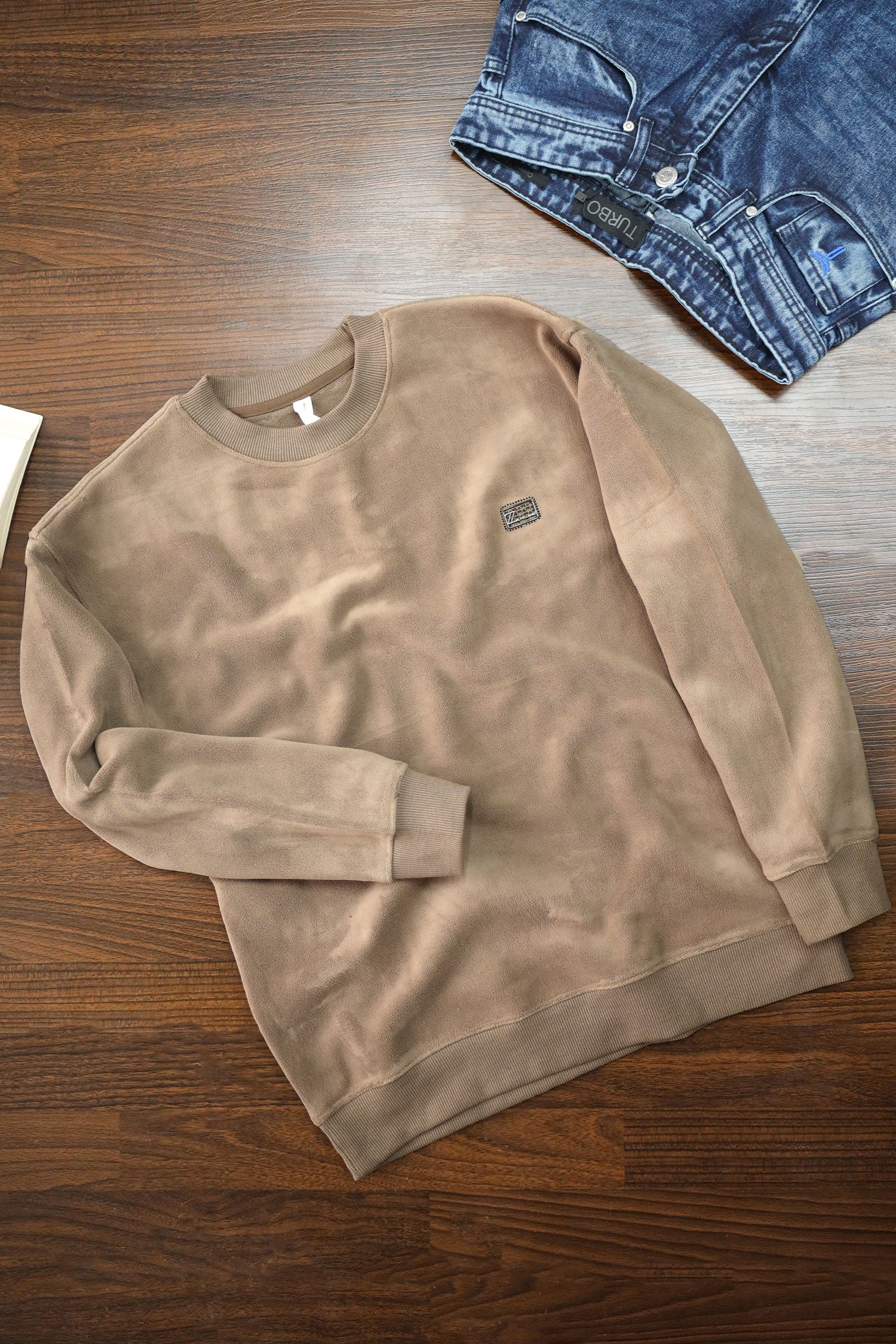 Cozy Plain Round Neck Imported Men's Sweatshirt