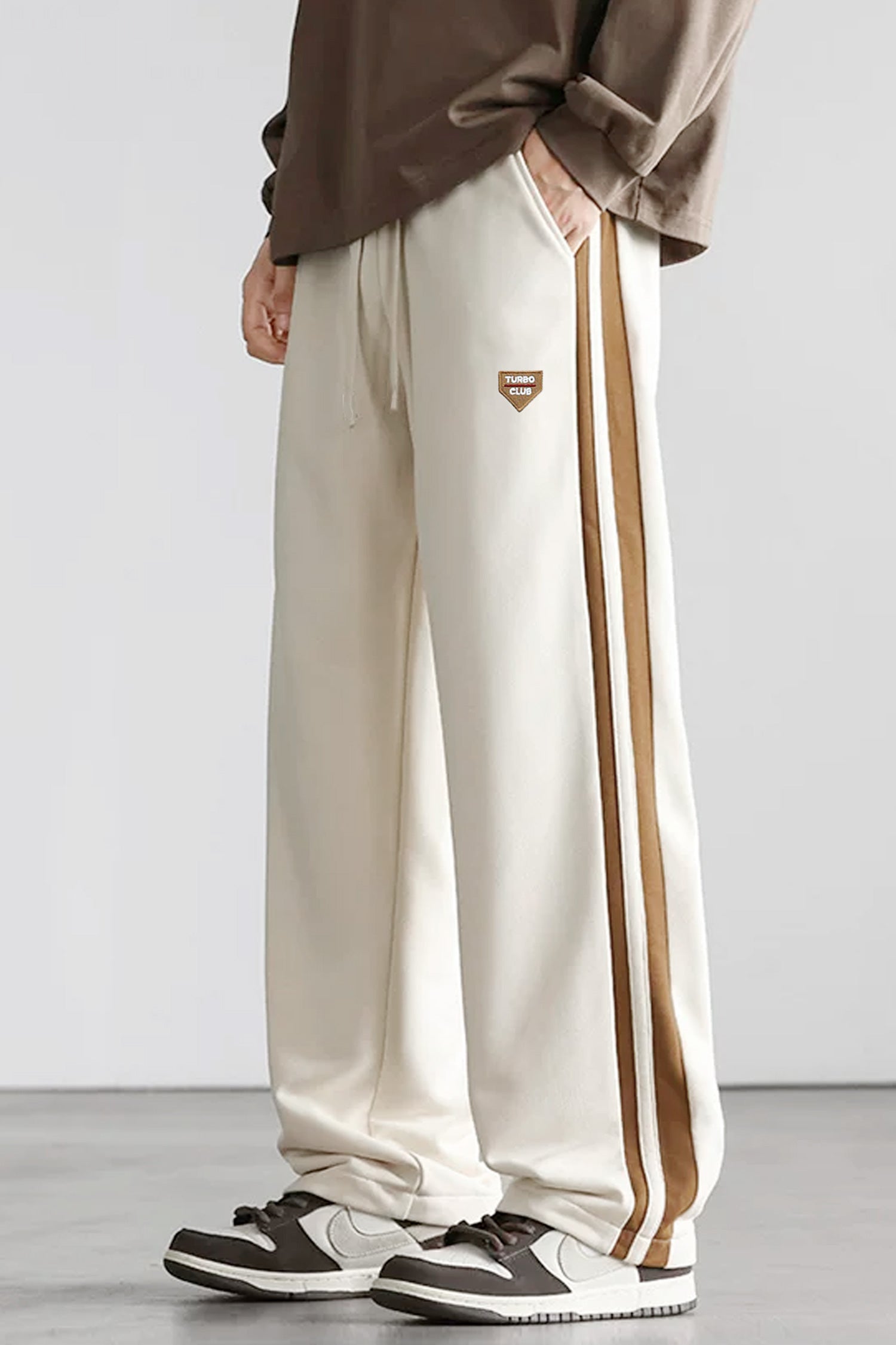 Turbo Club Striped Wide-Leg Loose Bottom Trouser In Cream