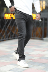 Elegant Feel Slim Fit Turbo Jeans In Charcoal Black