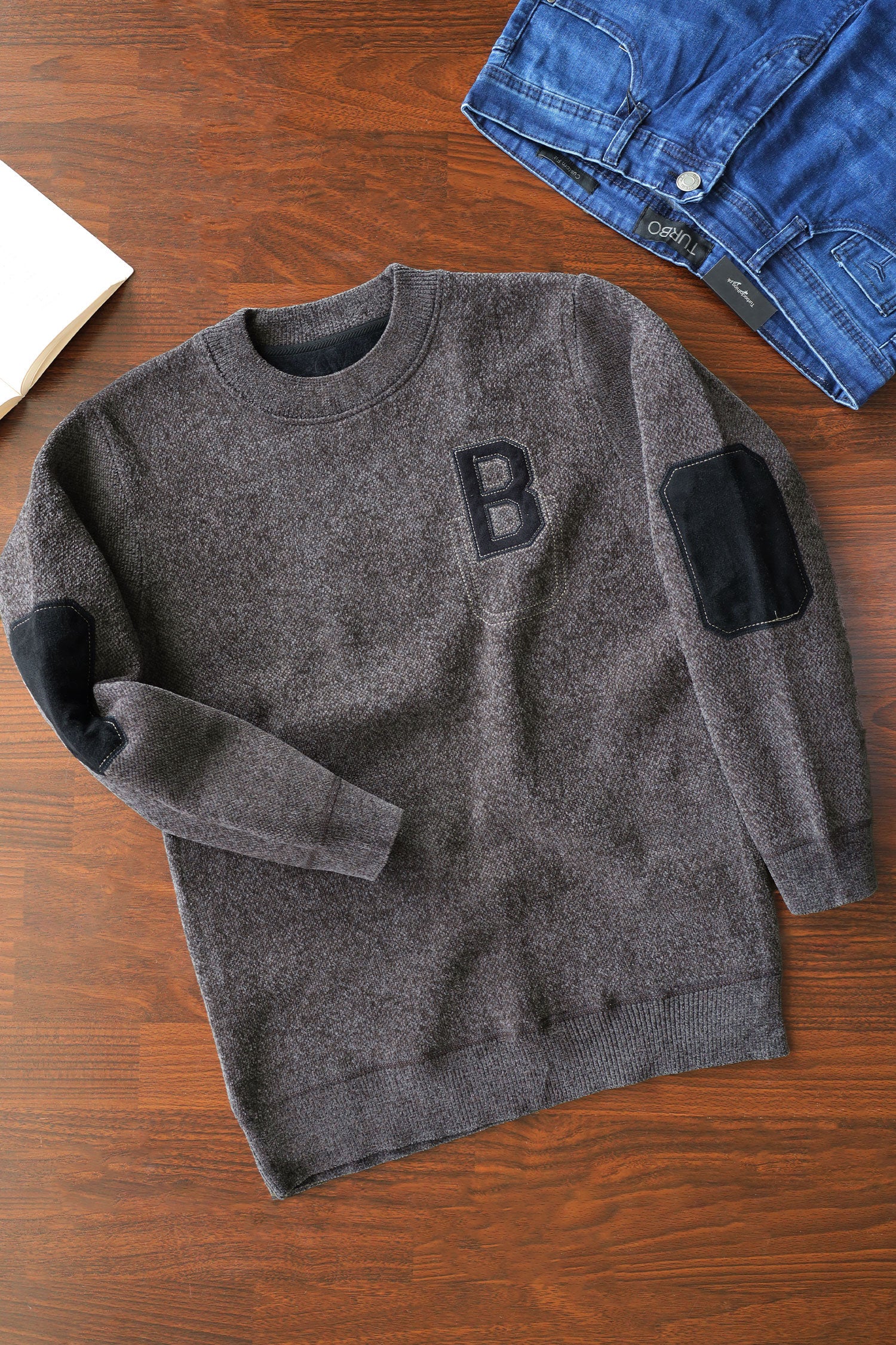 B Letter Round Neck Imported Men's Sweatshirt