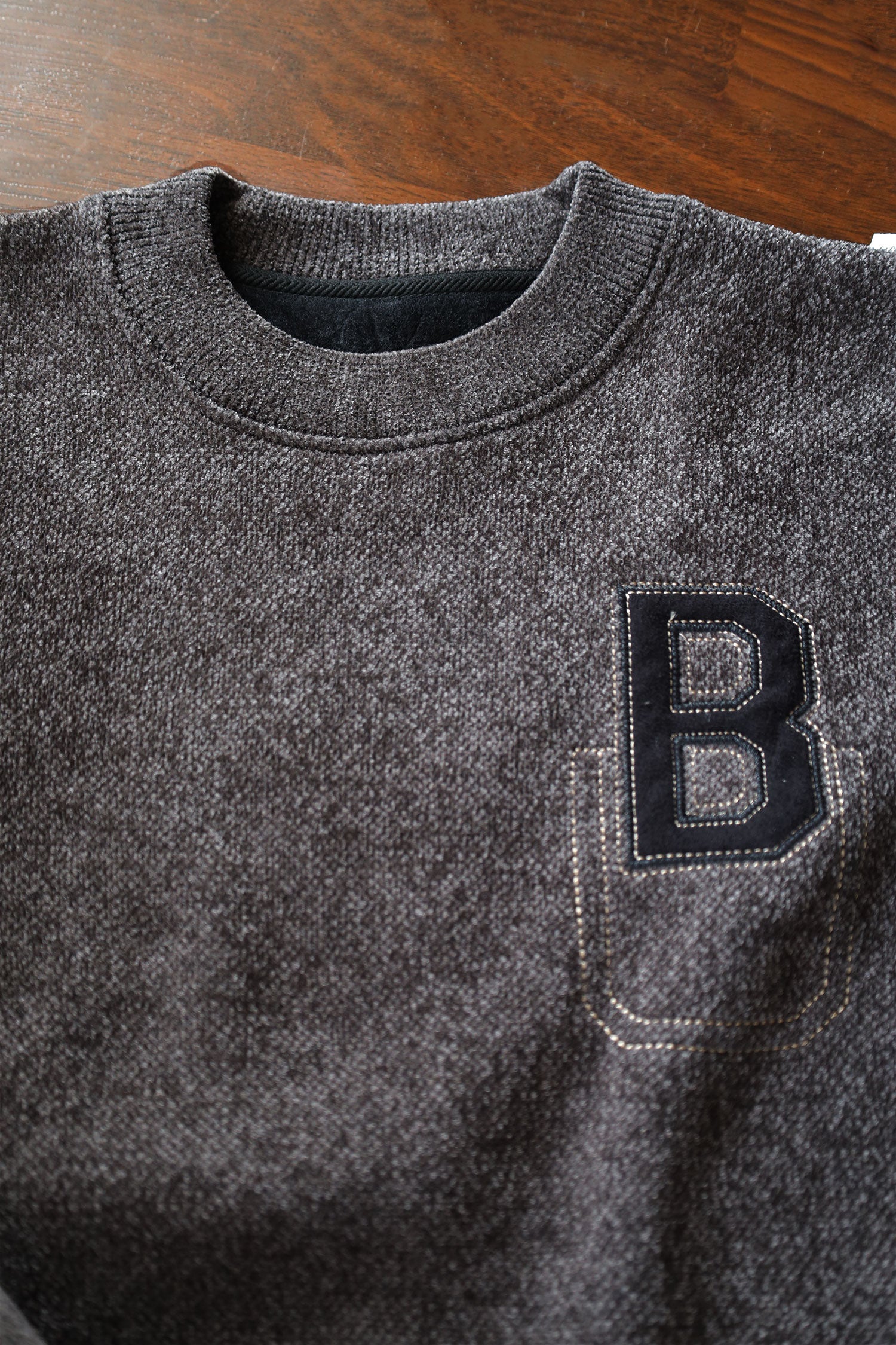 B Letter Round Neck Imported Men's Sweatshirt