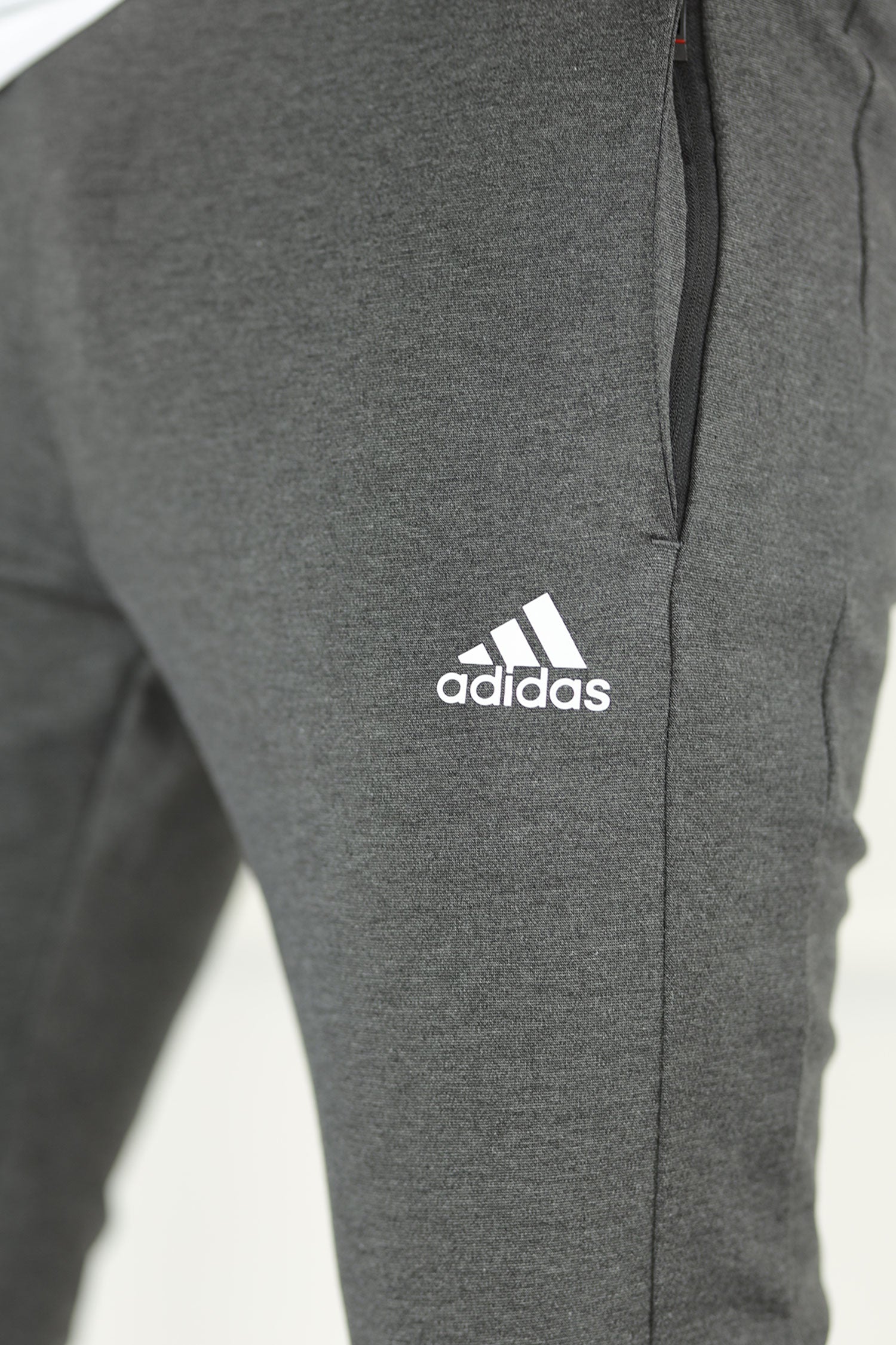 Adds Elite Vibe Grip Fit Sportswear Trouser