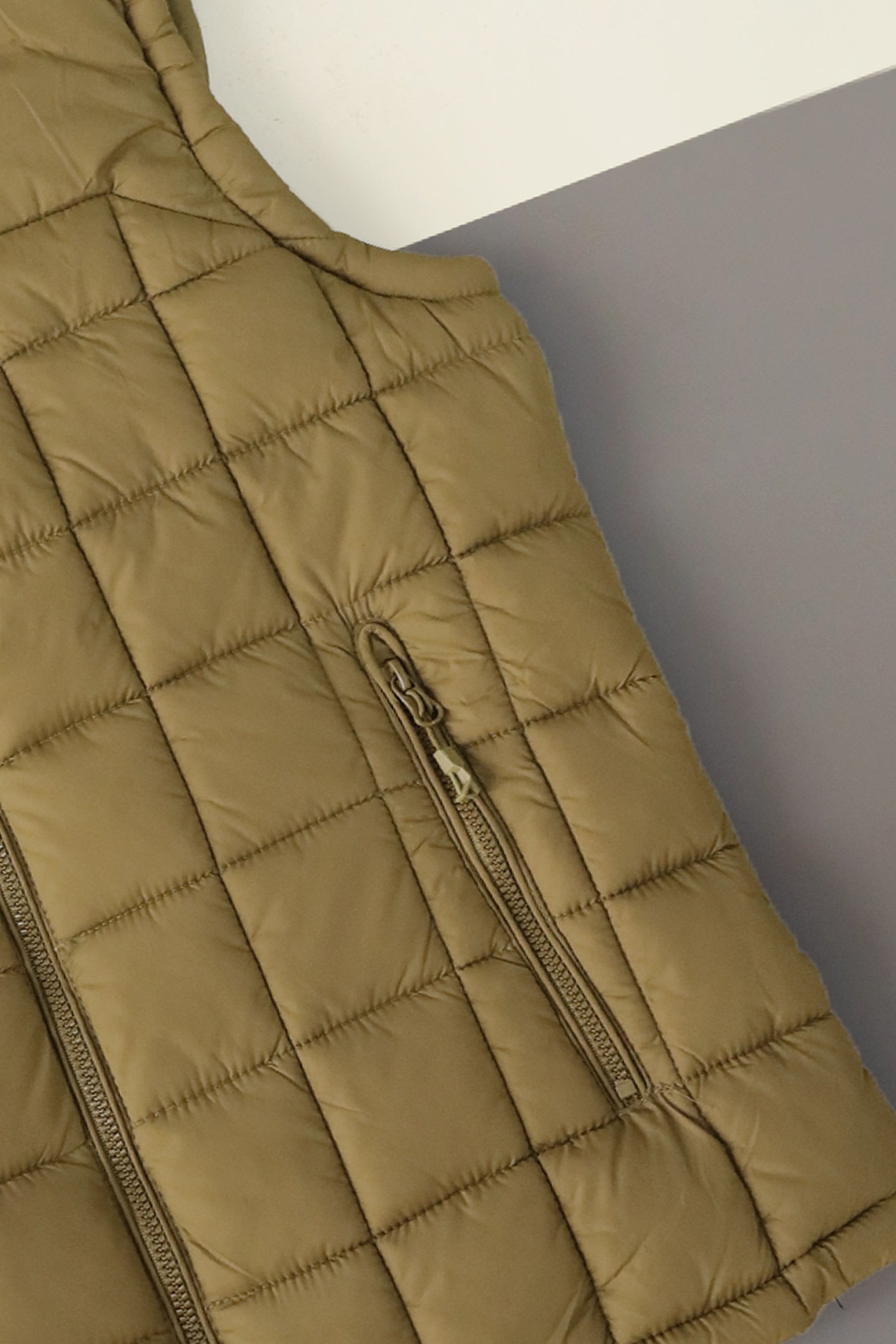 Boa Reversible Vest Detachable Hood Imported Men's Gilet