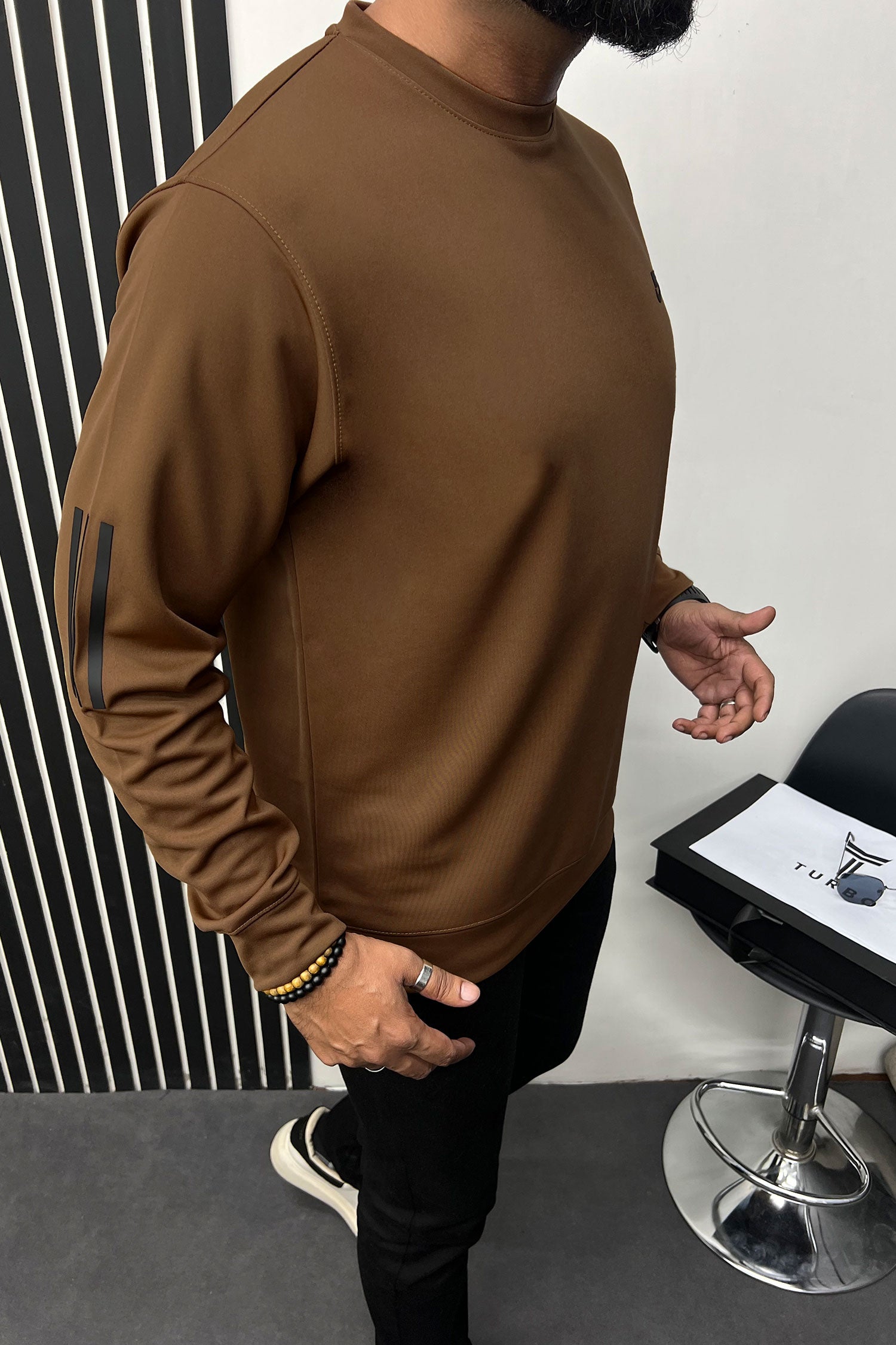 Nke Crew Neck Men's Full Sleeves Sweatshirt