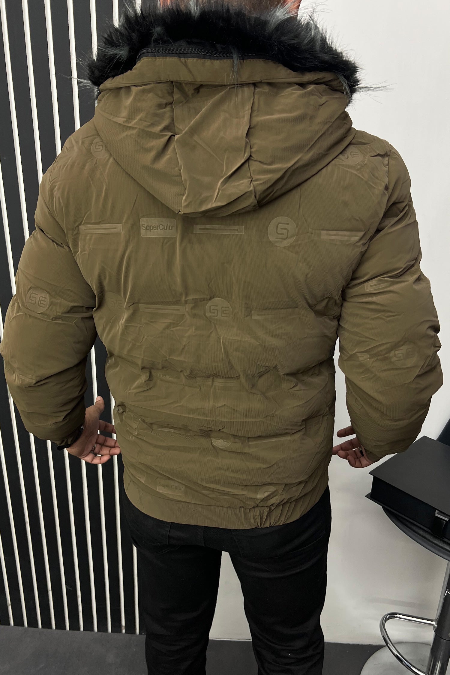 Fashionable Trendy Hood Style Imported Puffer Jacket