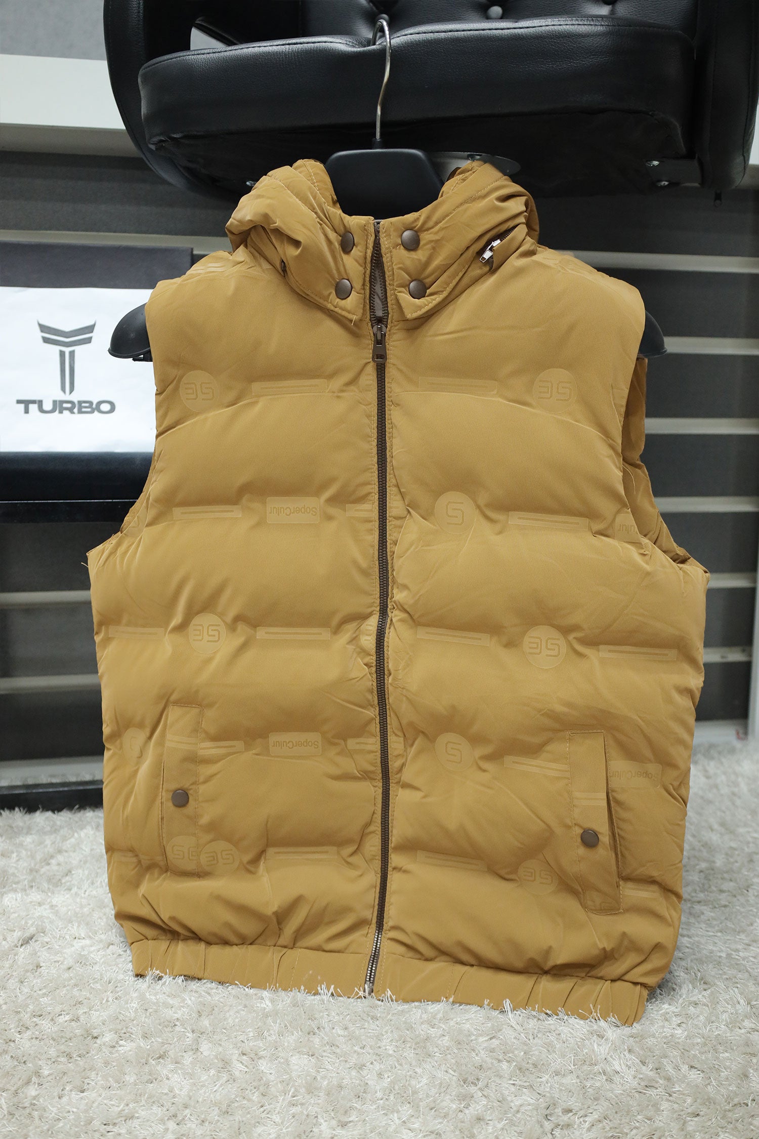 Winter Breeze Quilted Removable Hood Imported Men's Gilet