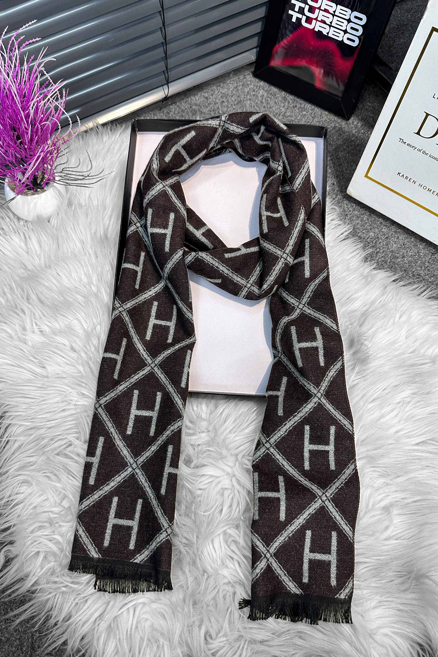Hrms Geometric Grid Imported Men's Wool Muffler
