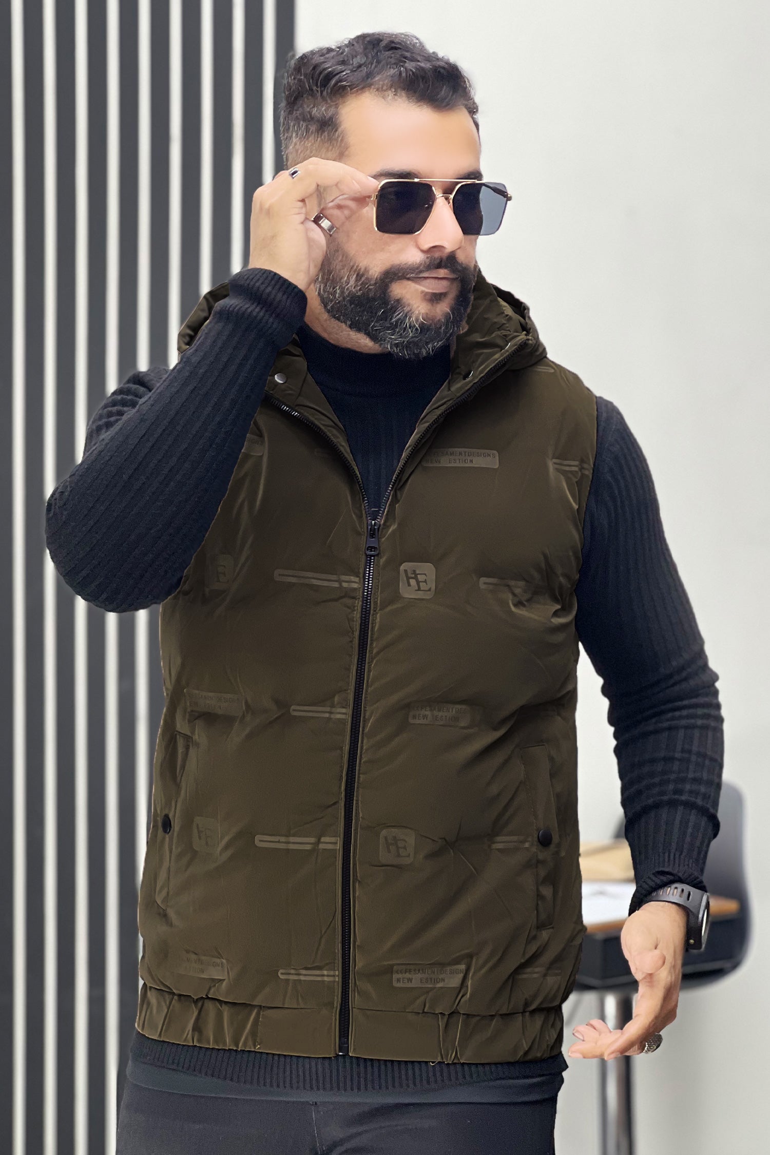 Logo Pattern Quilted Imported Men's Gilet