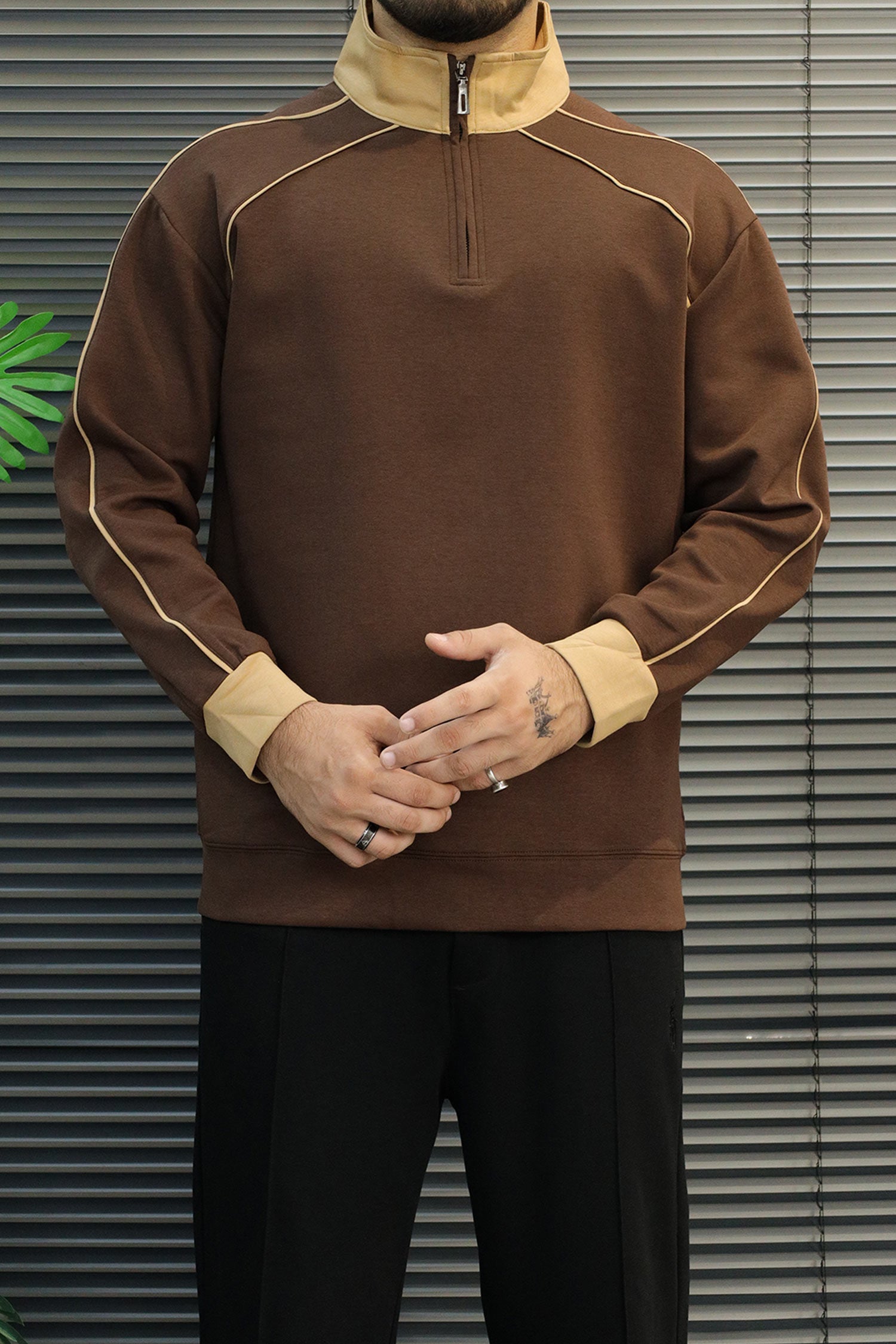 Turbo Two-Tone Quarter Zip Imported Mock Neck Men's Sweatshirt In Coffee