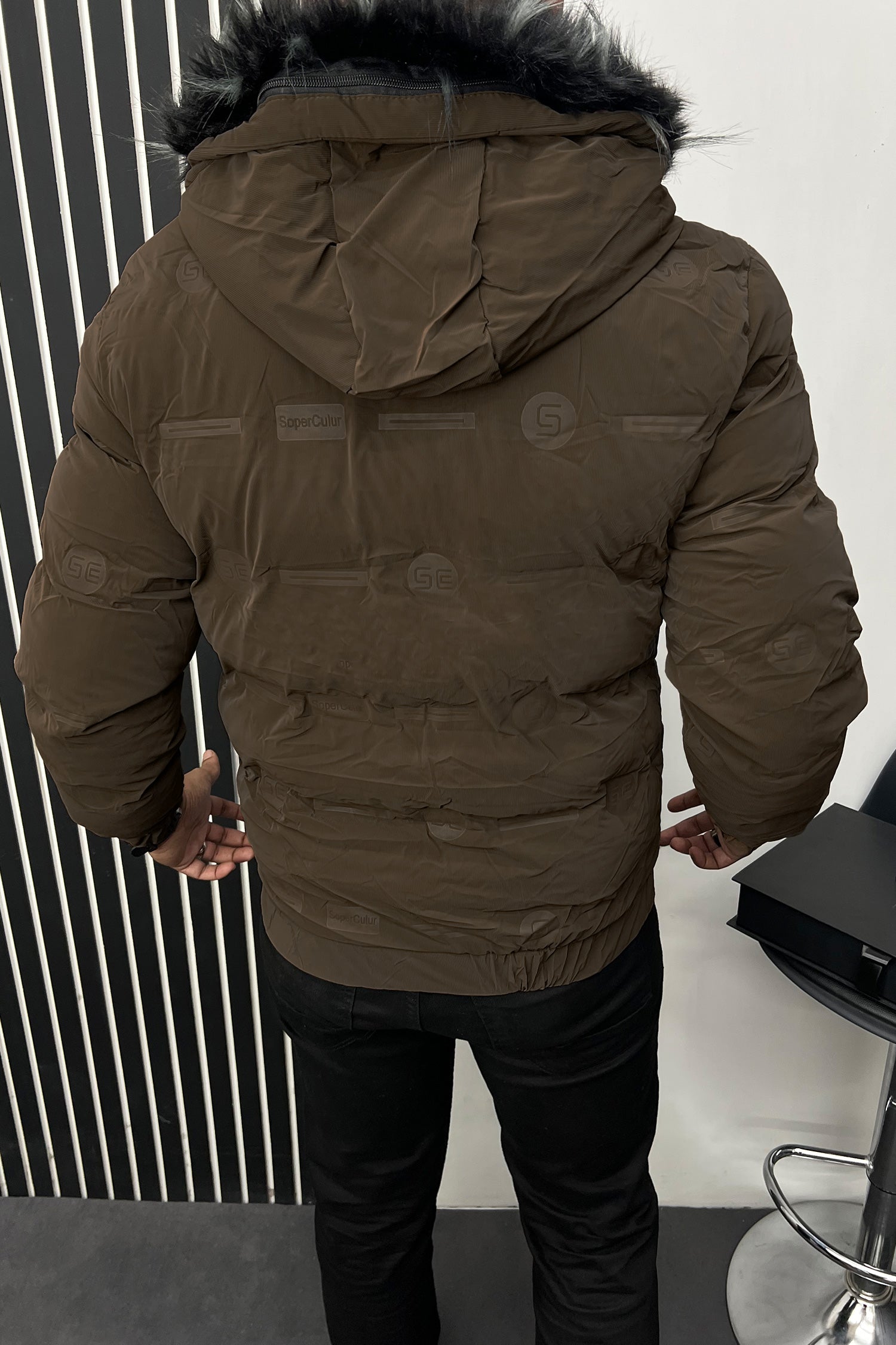 Fashionable Trendy Hood Style Imported Puffer Jacket