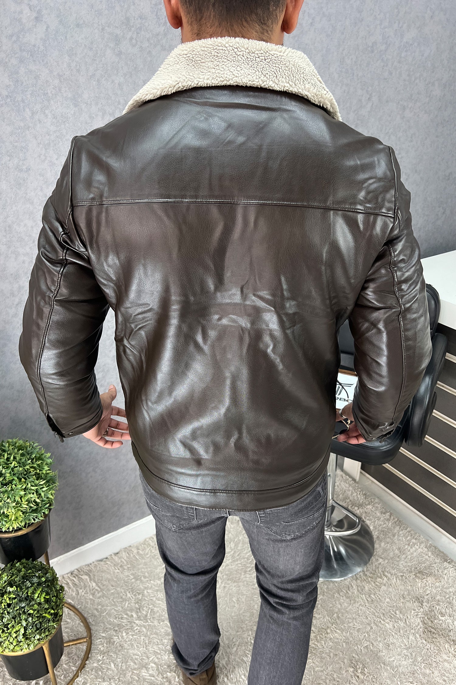 Trendy Full Fur Collar Men's Imported Leather Jacket