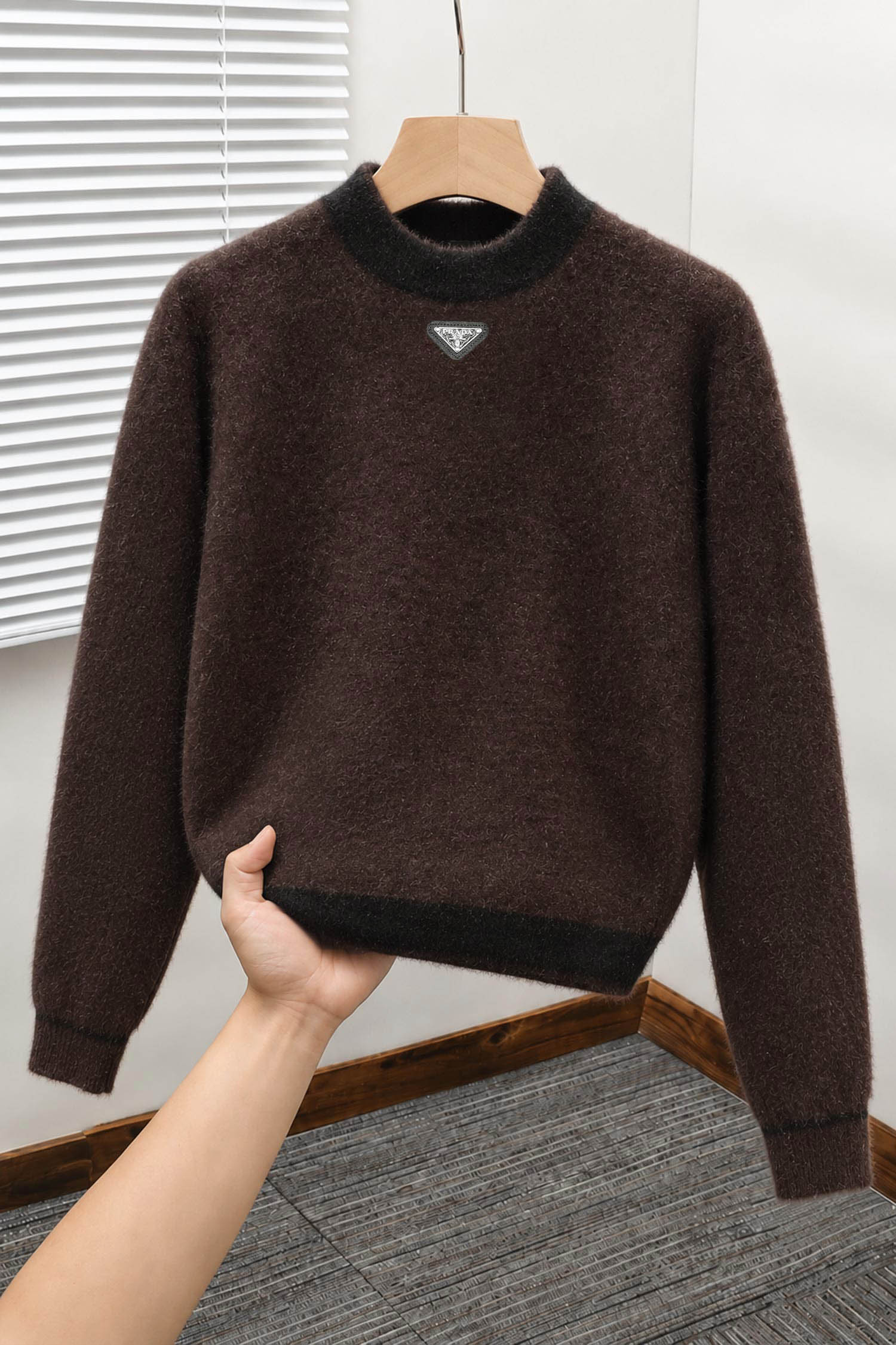 Prda Long Sleeve Pullover Imported Round Neck Rabbit Wool Men's Sweater In Coffee