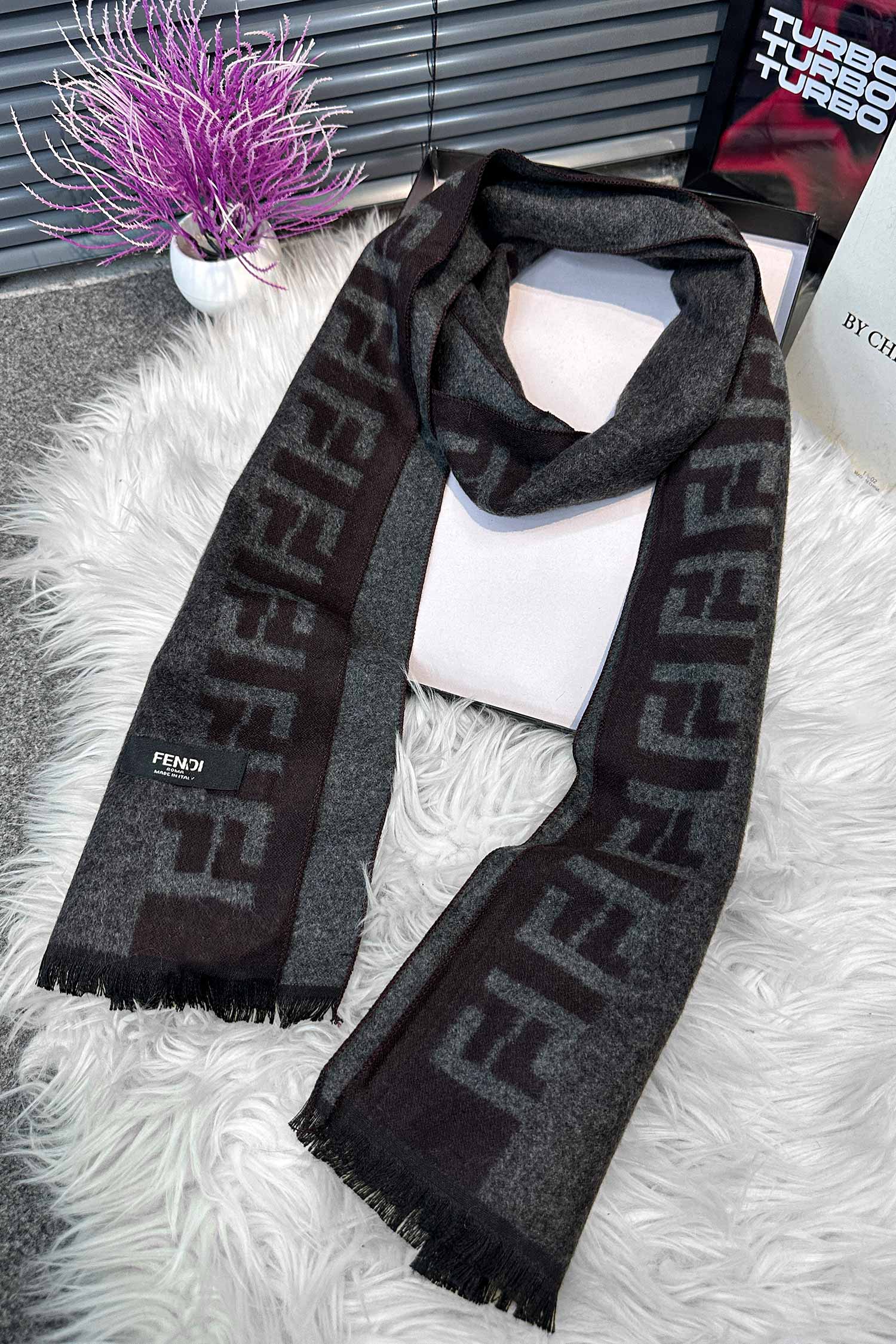 Burbry Monogram Fringe Imported Men's Wool Muffler