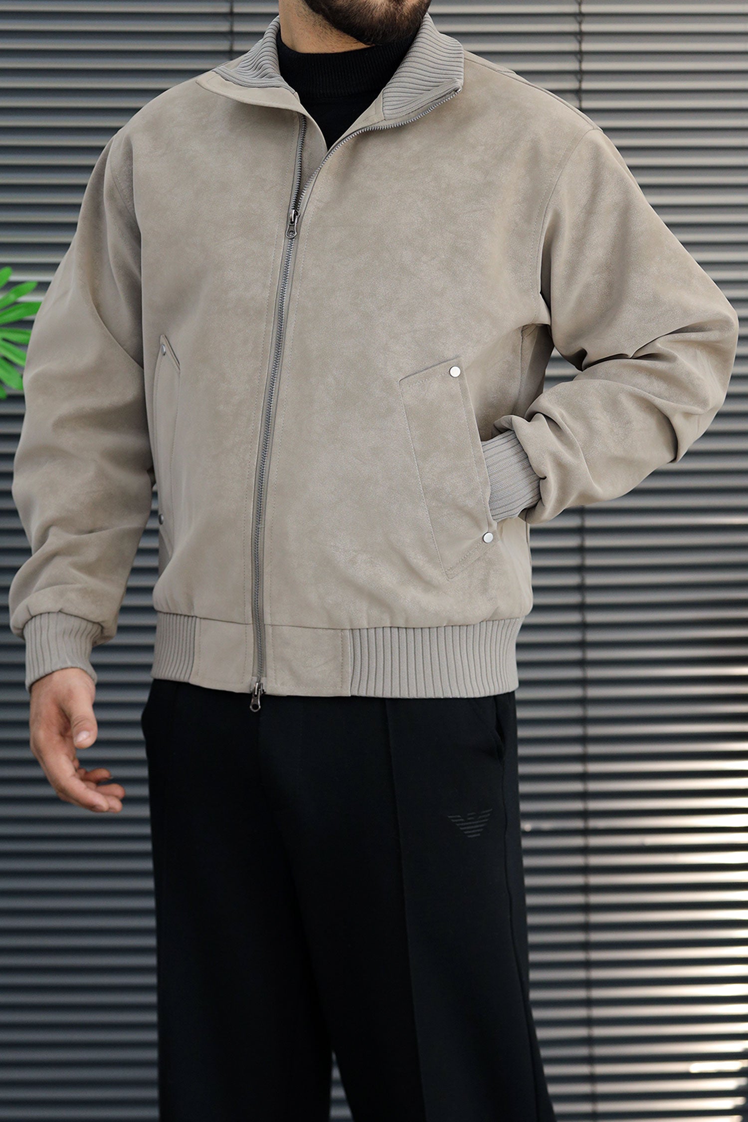 Men's Affordable Sweat Suede Leather Jacket In Silver Grey