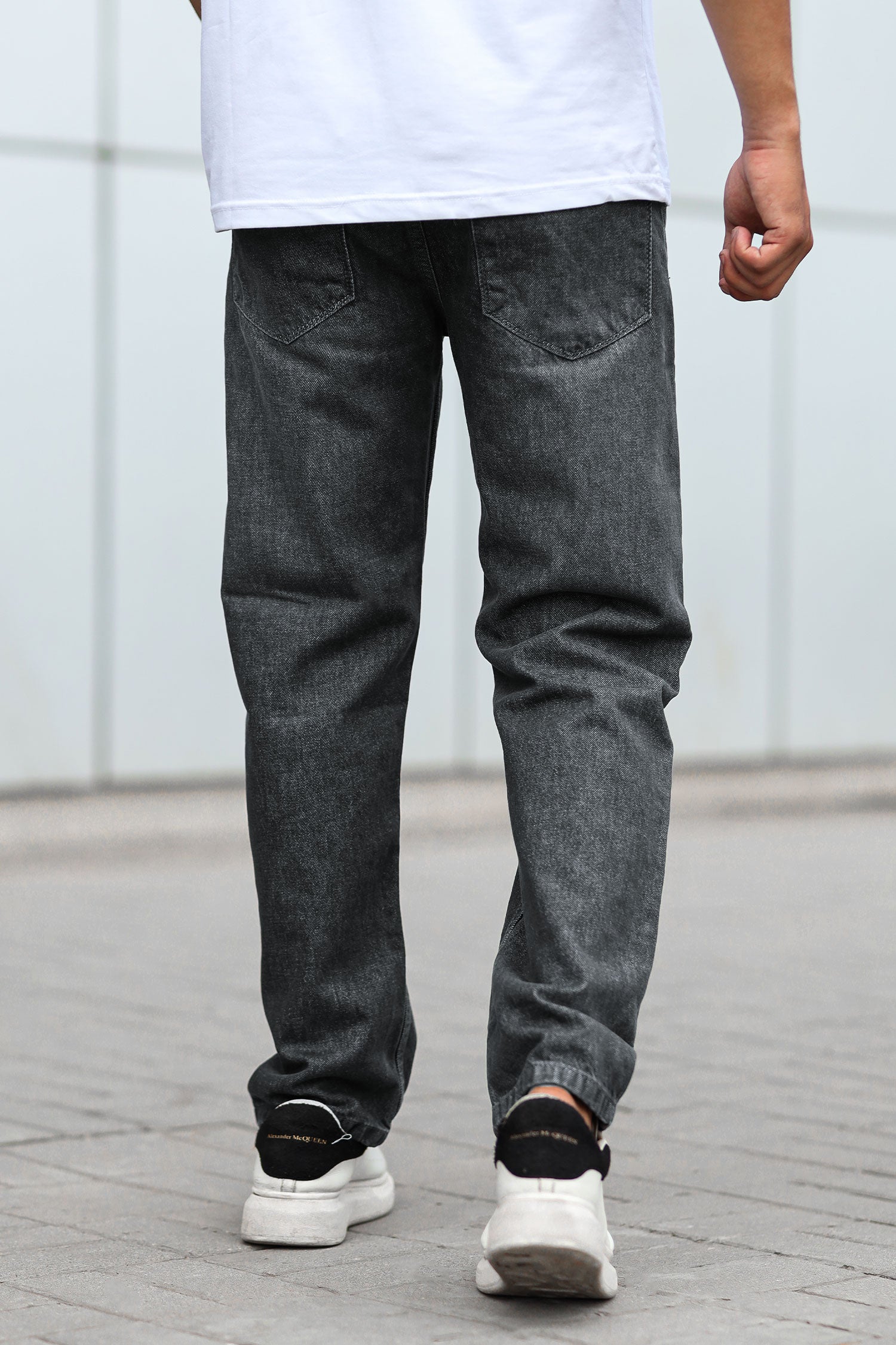 Loose Fit Turbo Jeans in Charcoal Grey