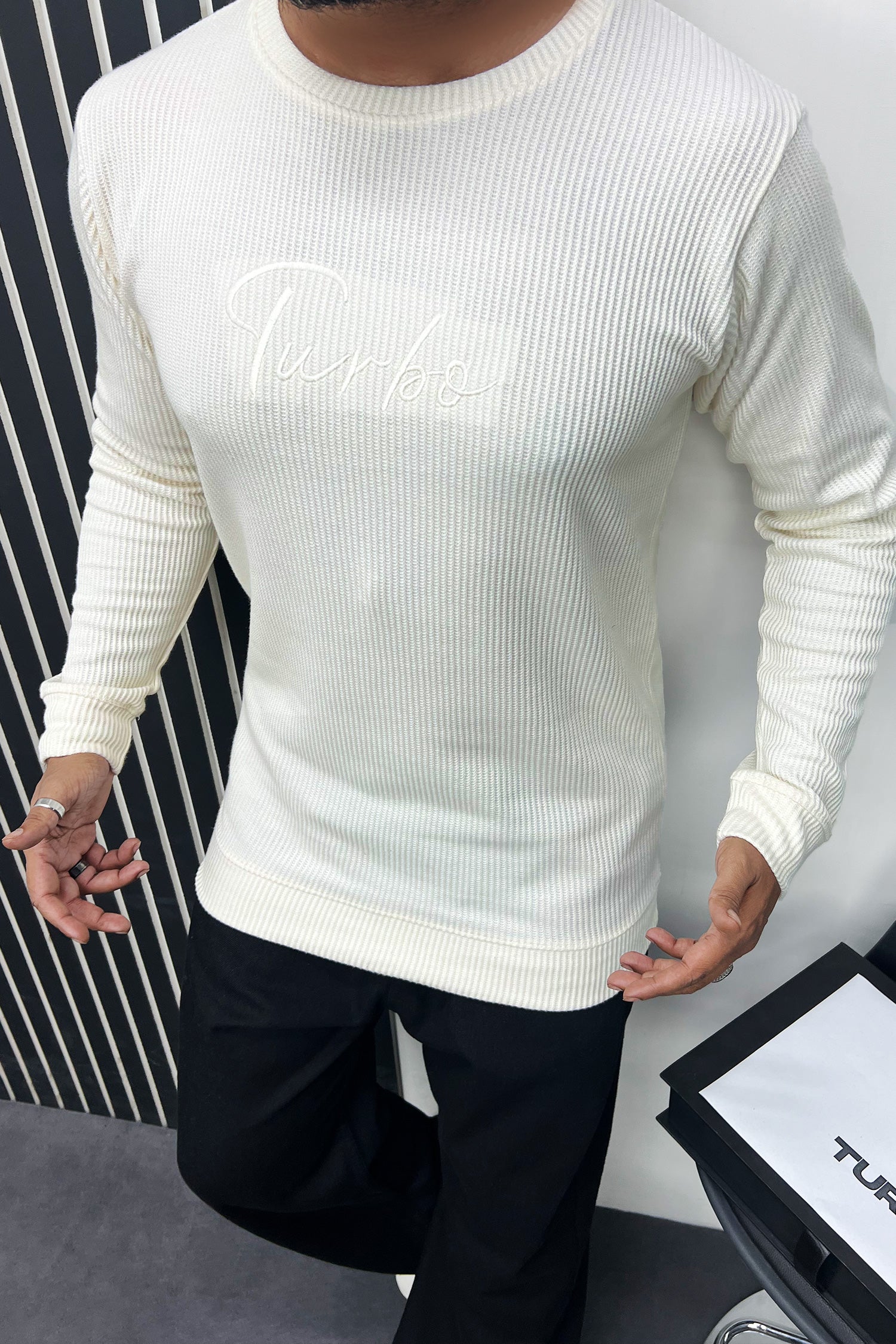 Turbo Signature Logo Round Neck Thermal Cotton Men's Sweatshirt