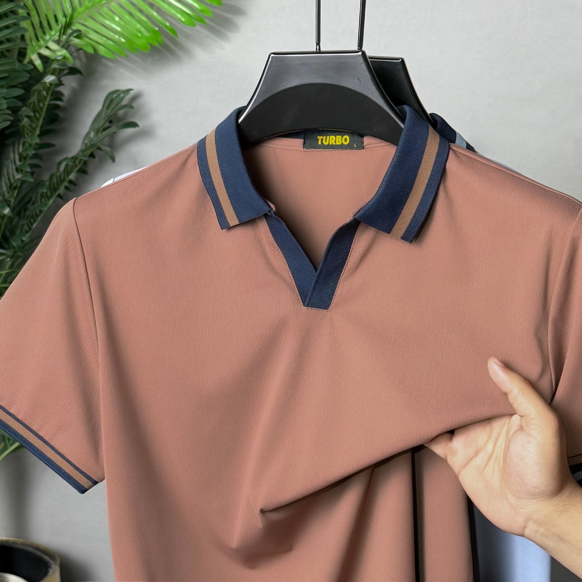 Turbo V Neck Design Men's Polo T-Shirt