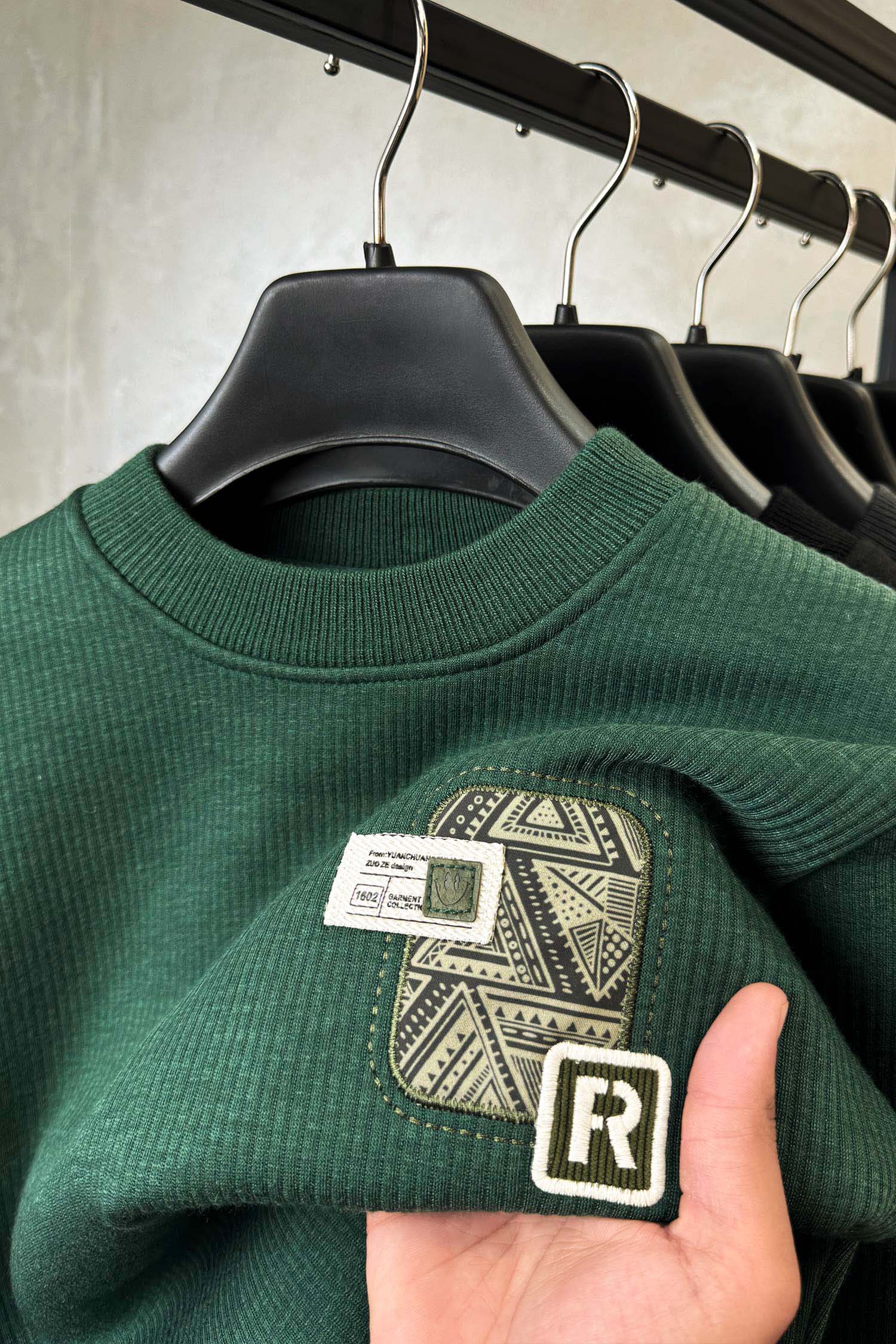Mens PullOver Round Neck Imported Men's Sweatshirt