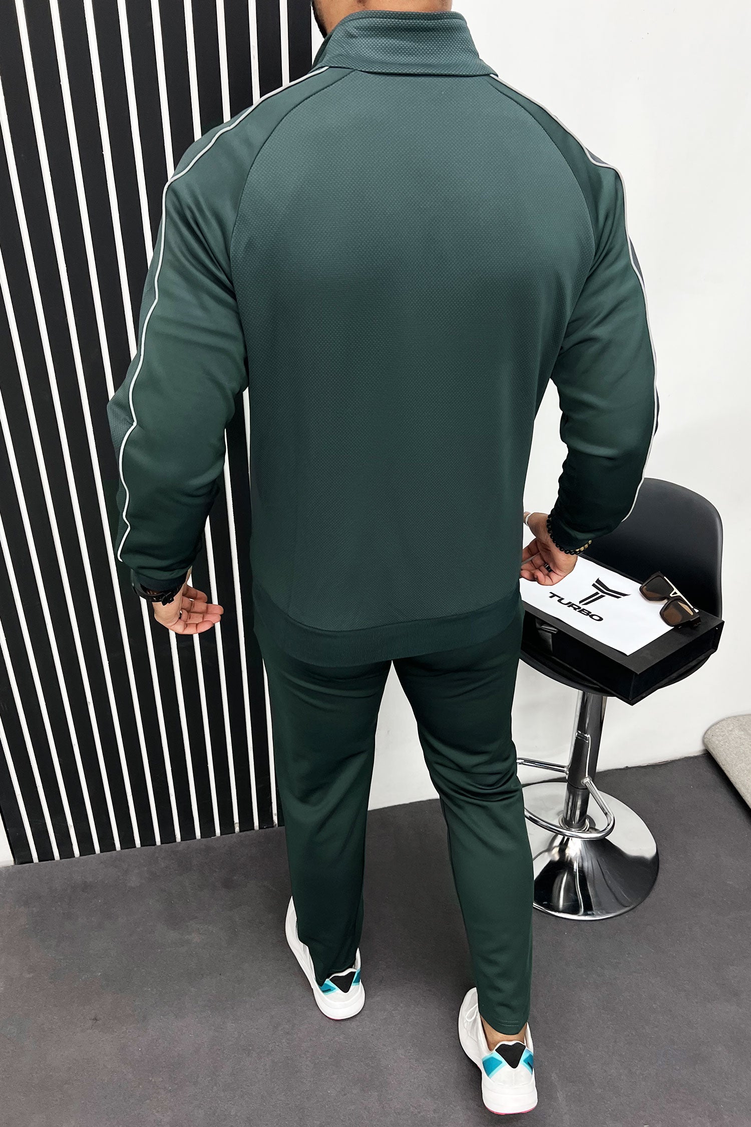 Adds Contrast Pattern Sportswear Men Zipper Tracksuit