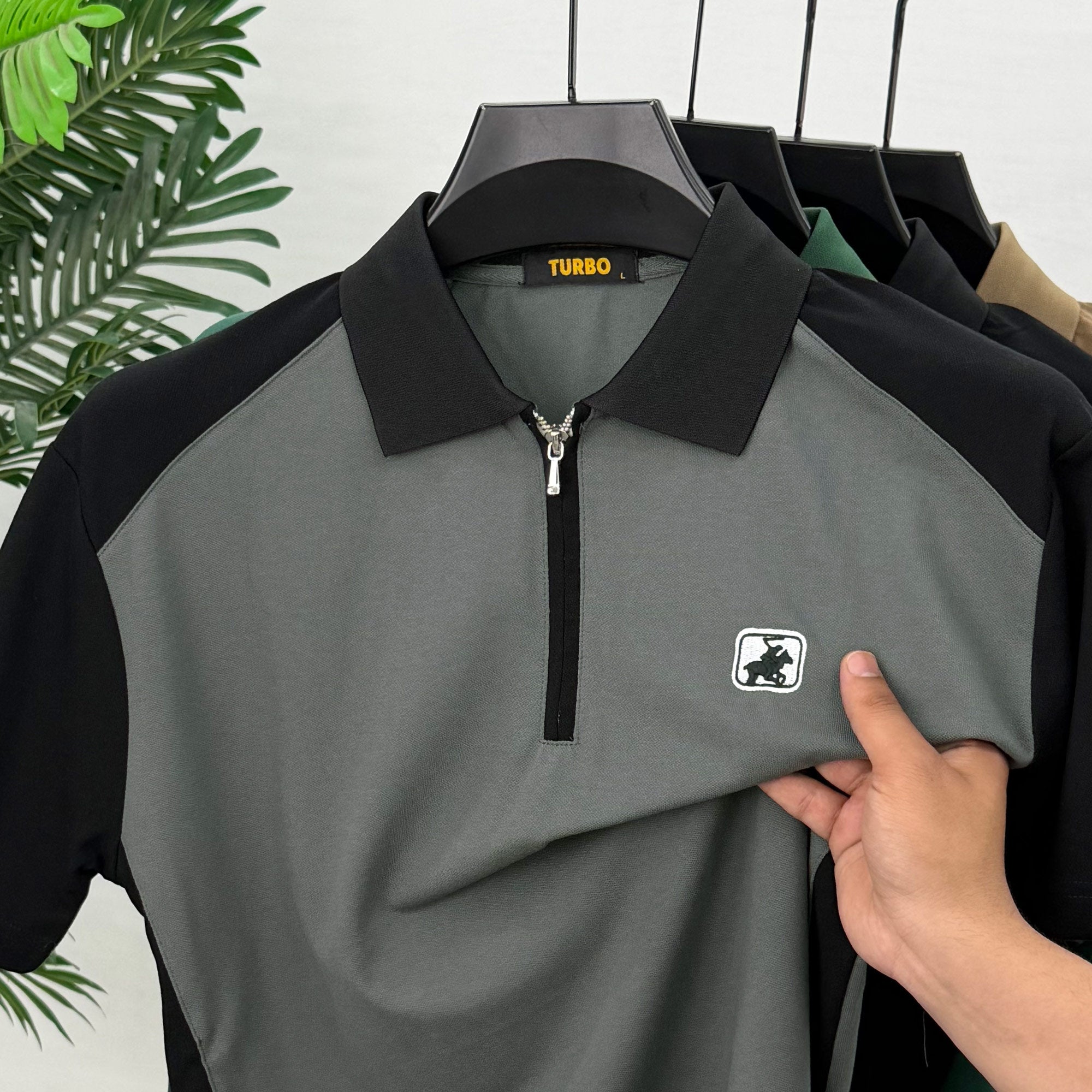 Turbo Zipper Closure Style Men's Polo T-Shirt