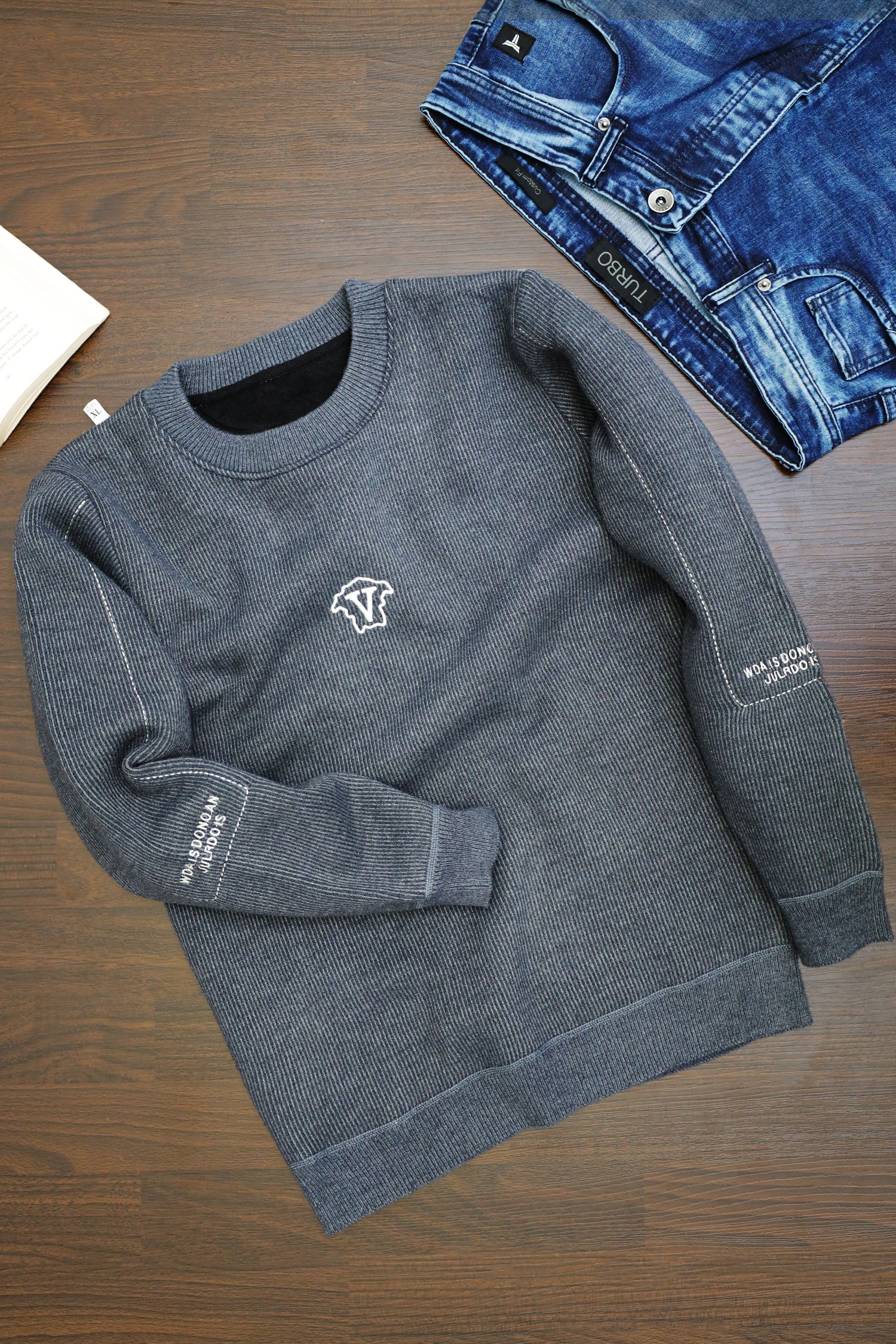 Lining Pattern Round Neck Imported Men's Sweatshirt