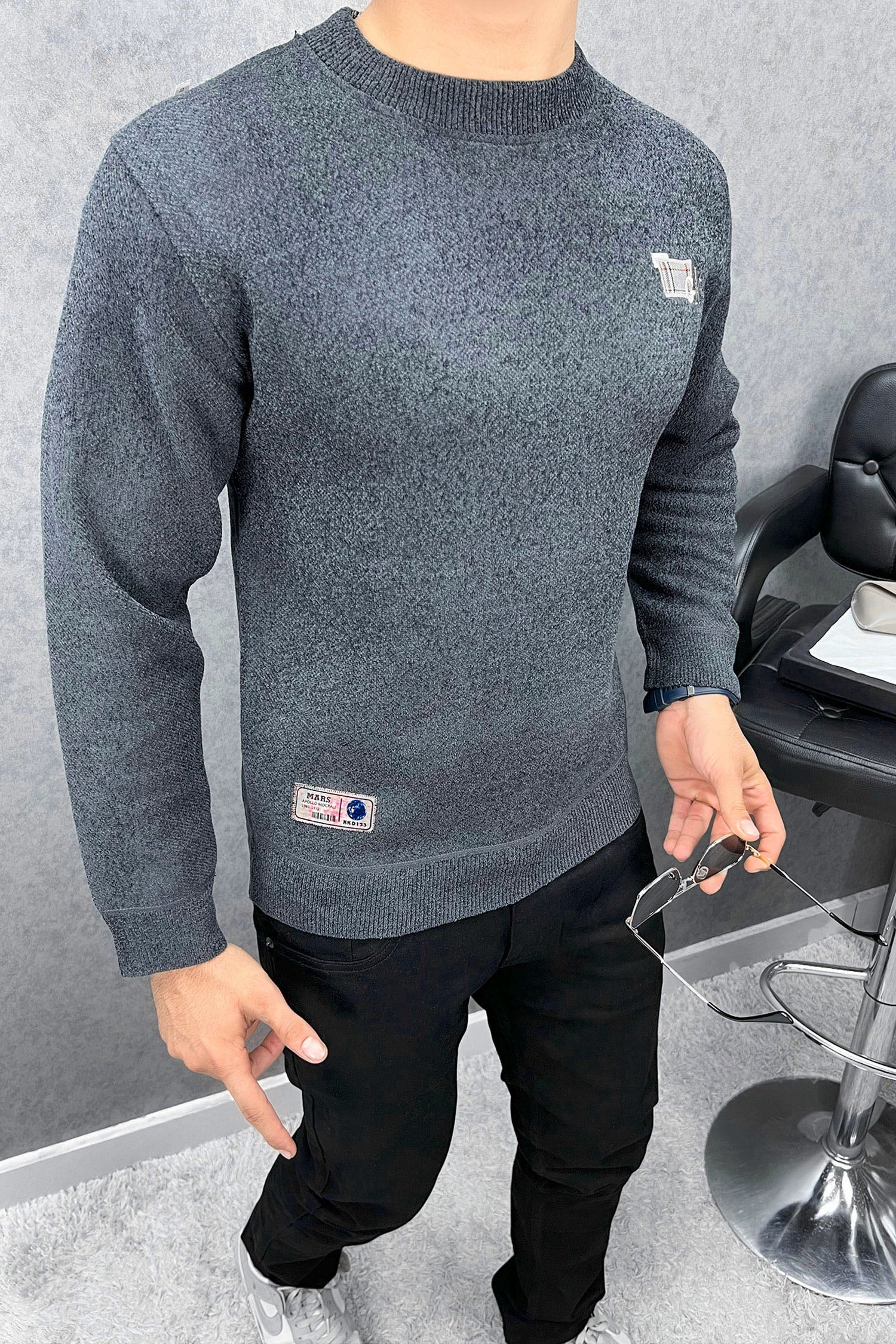 Relaxed Style Round Neck Imported Men's Sweatshirt