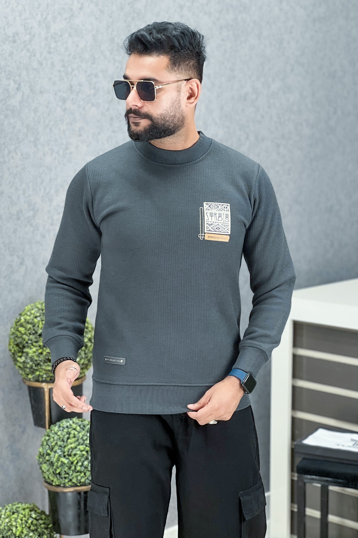 Lining Texture Round Neck Imported Men's Sweatshirt