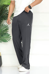 Jrdn 'Airborne' Micro-Tech Loose-Bottom Trouser