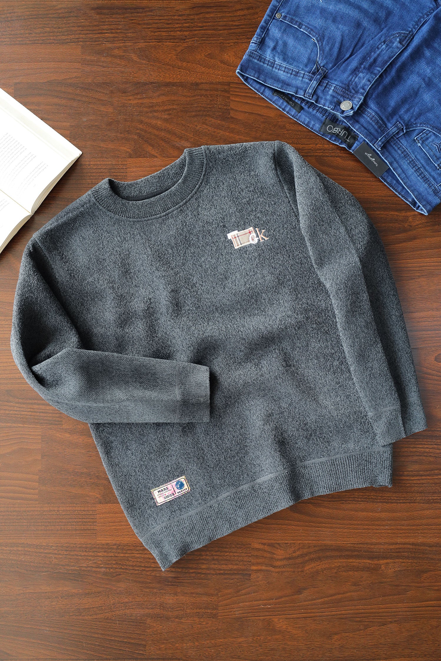 Relaxed Style Round Neck Imported Men's Sweatshirt