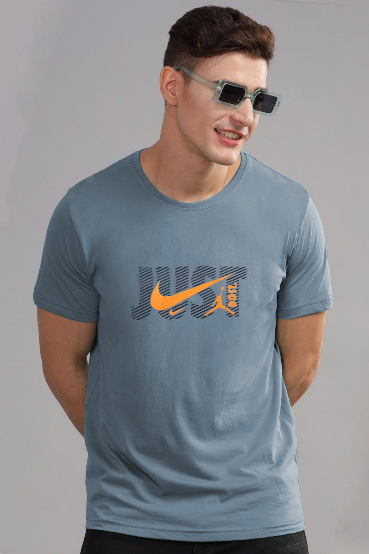 Nke x Jrdn Signature Badge Crew Neck Tee