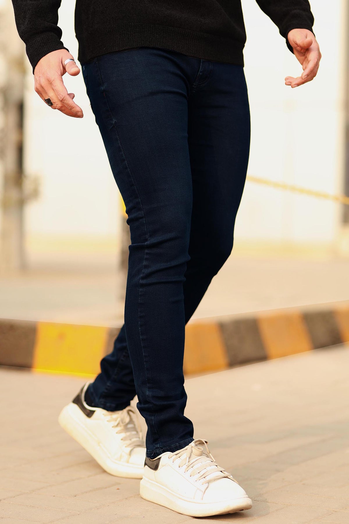 Turbo Slim Fit Jeans In Dark Blue