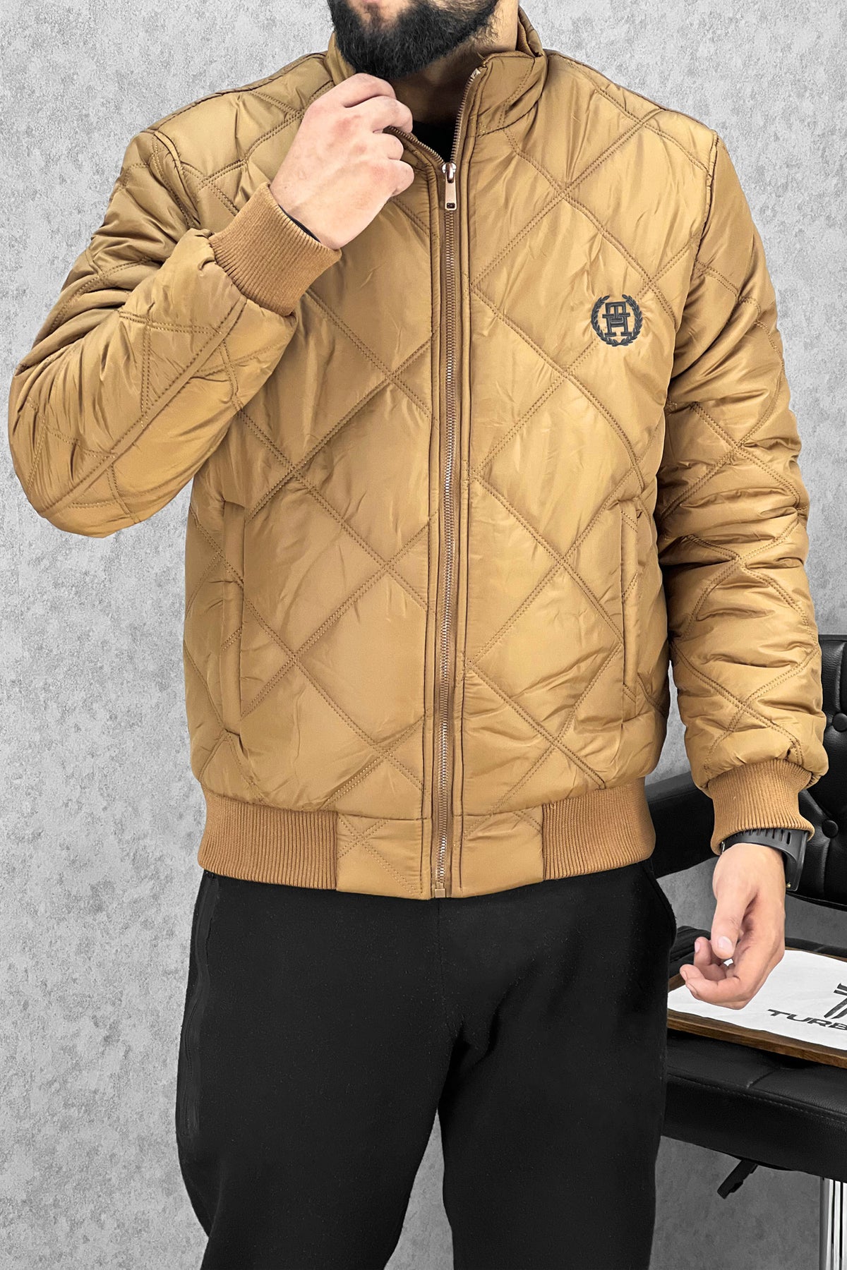 Tmy Hlfgr Warm Diamond Stitch Imported Puffer Jacket In Dark Camel