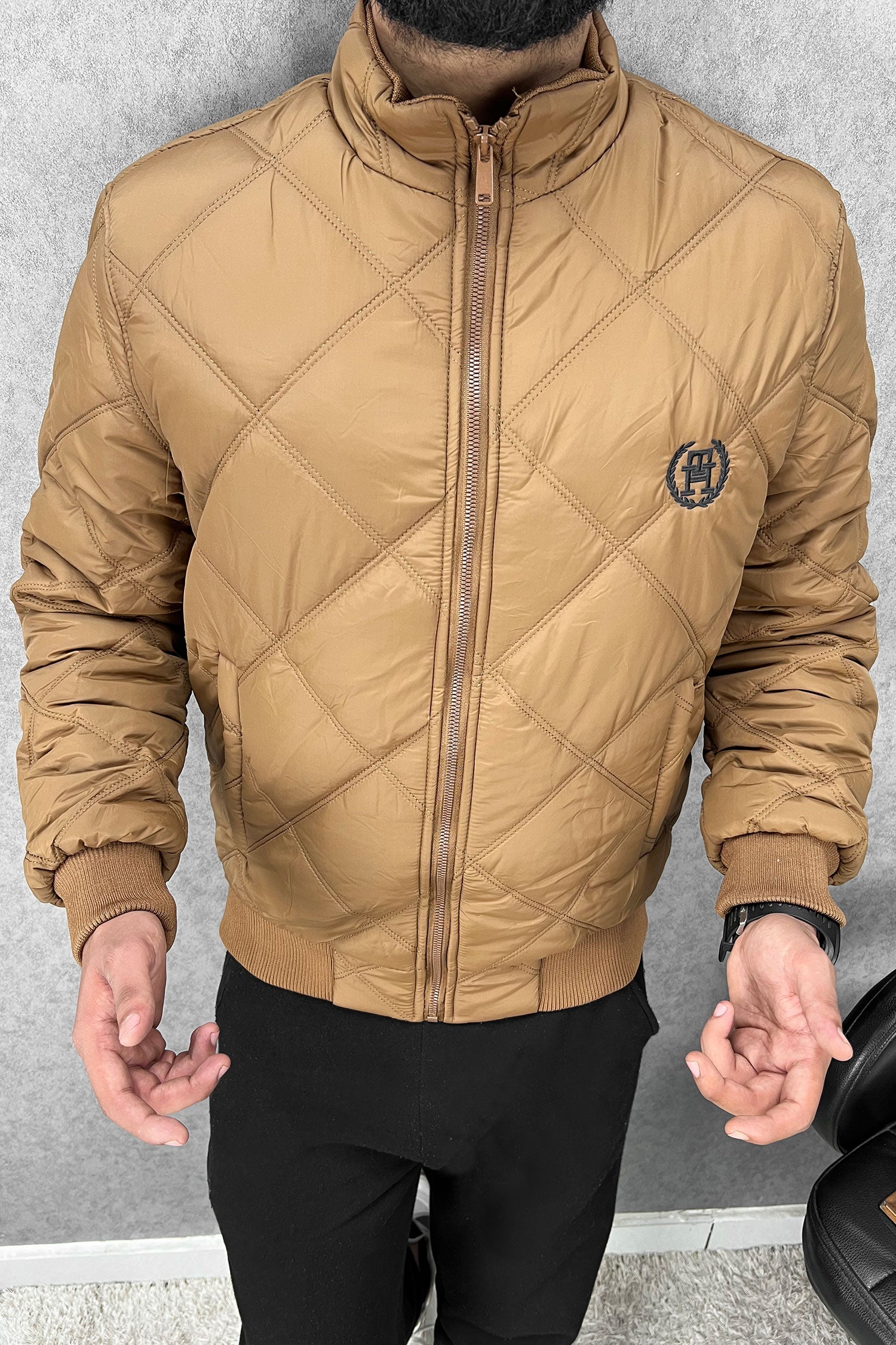 Tmy Hlfgr Warm Diamond Stitch Imported Puffer Jacket In Dark Camel