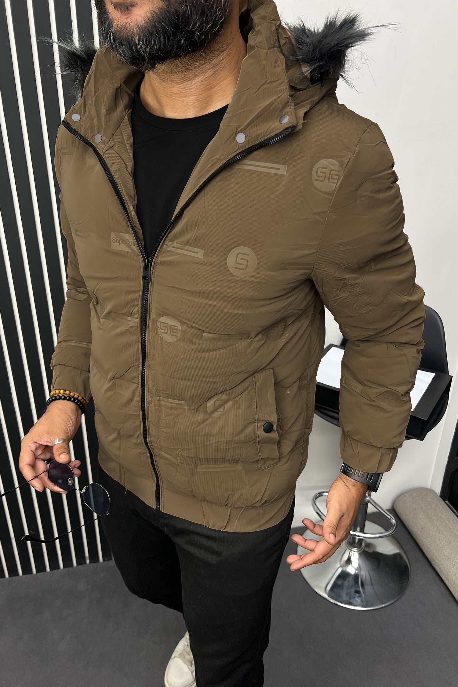 Fashionable Trendy Hood Style Imported Puffer Jacket