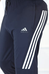 Adds Techfit Future Icon 3-Stripes Sportswear Trouser In Dark Navy