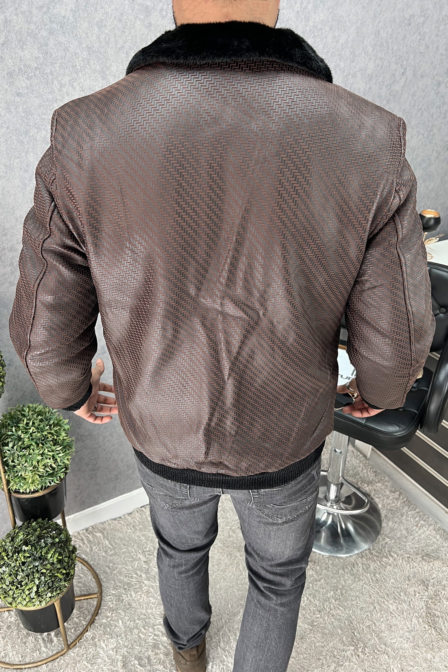 Texture Pattern Full Fur Collar Men's Imported Leather Jacket