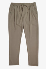 Turbo Elastic Classic Pleated Slimfit Trouser In Dorian Grey