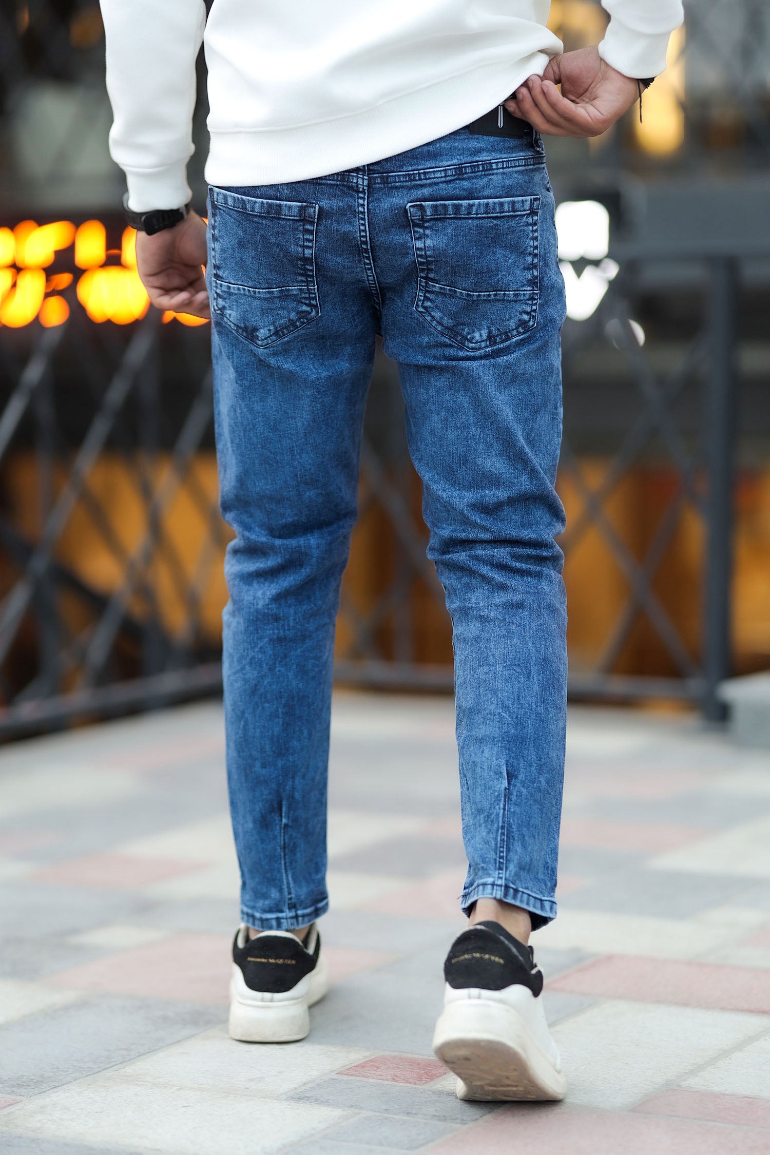 Shaded Tone Turbo Ankle Fit Jeans In Dirty Blue