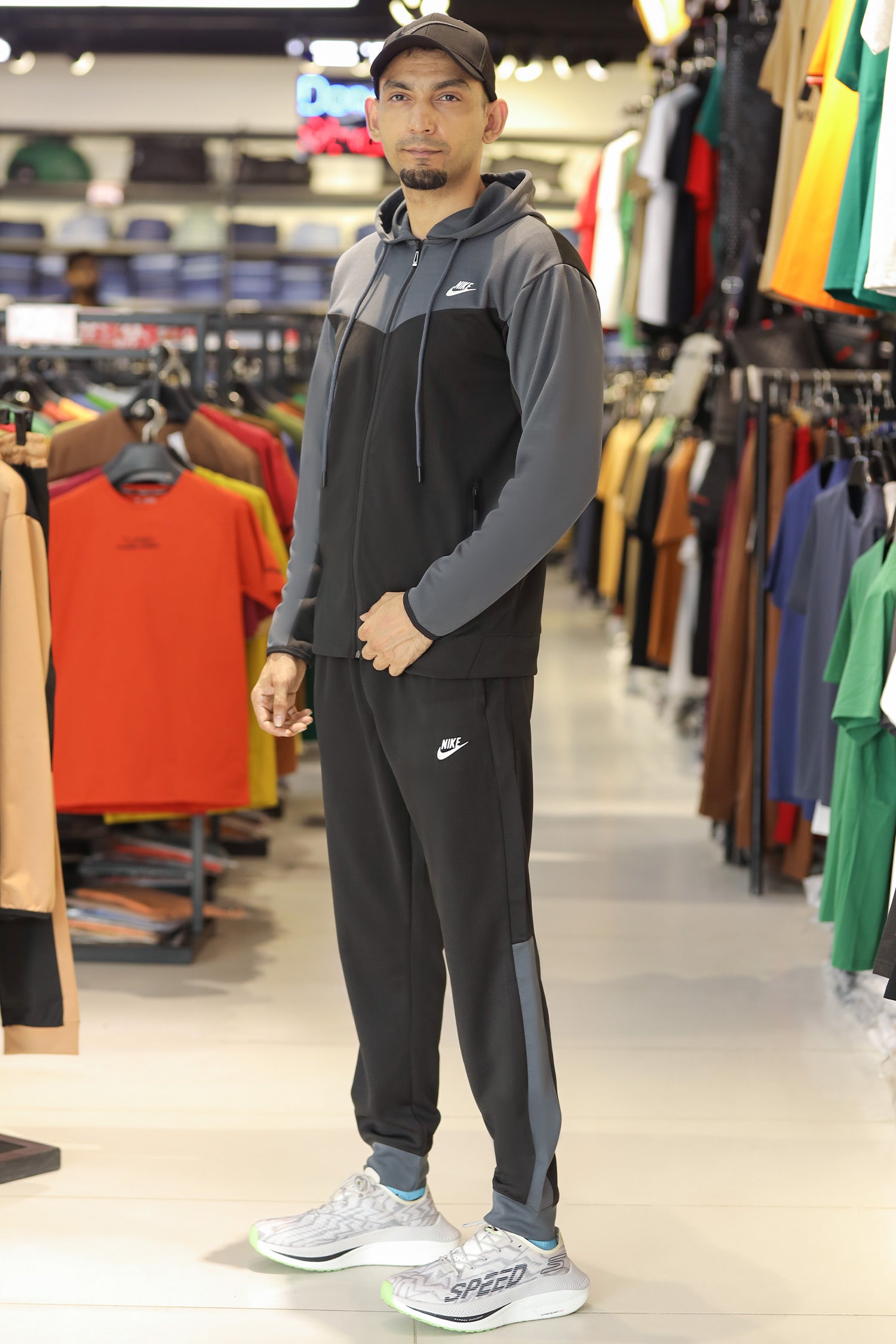 Nke V Diagonal Pattern Mock Neck Tracksuit