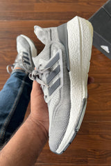 Adds Ultraboost 22 Sneakers In Grey