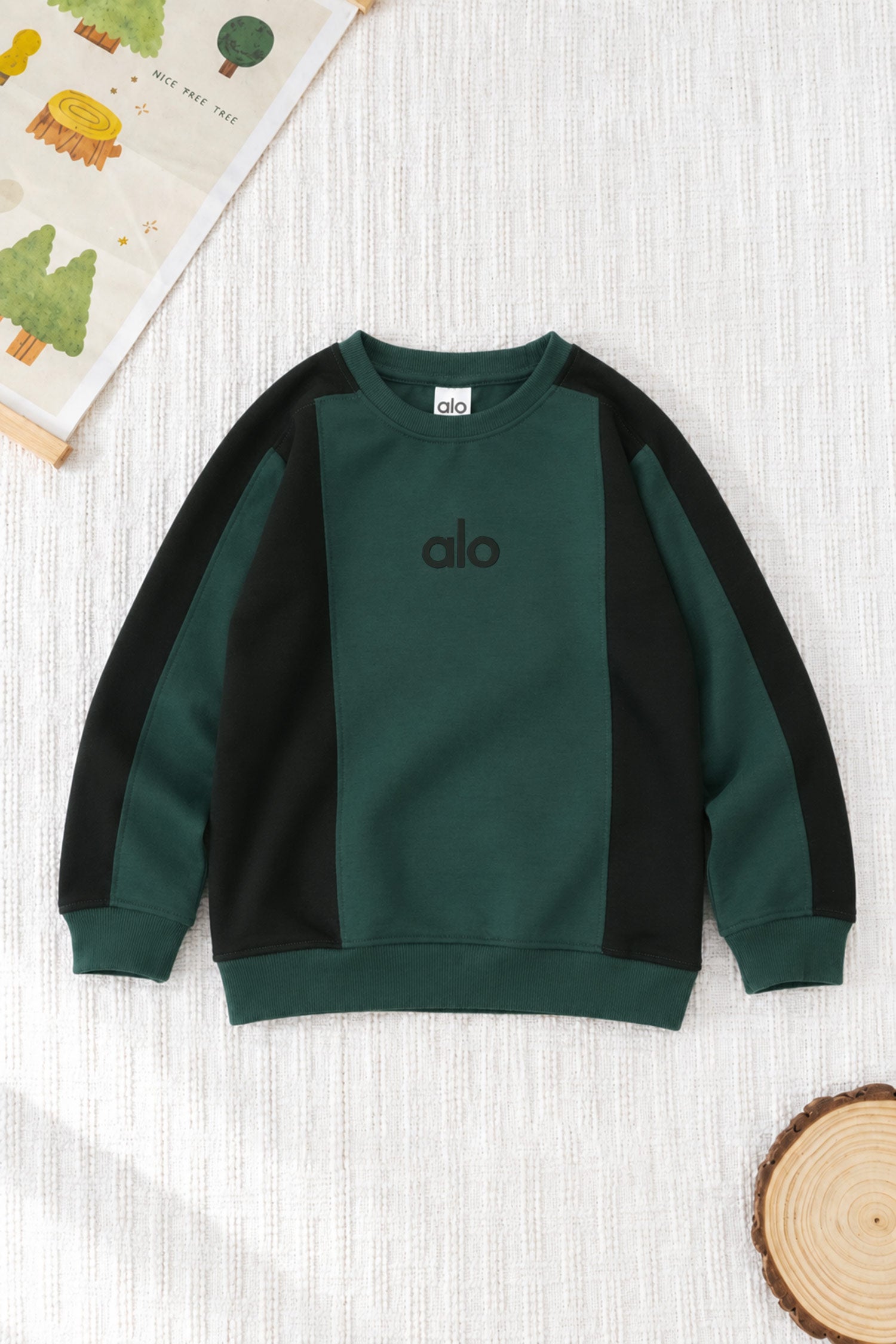 Alo Color-Block Quarter Round Neck Kid's Sweatshirt In Green