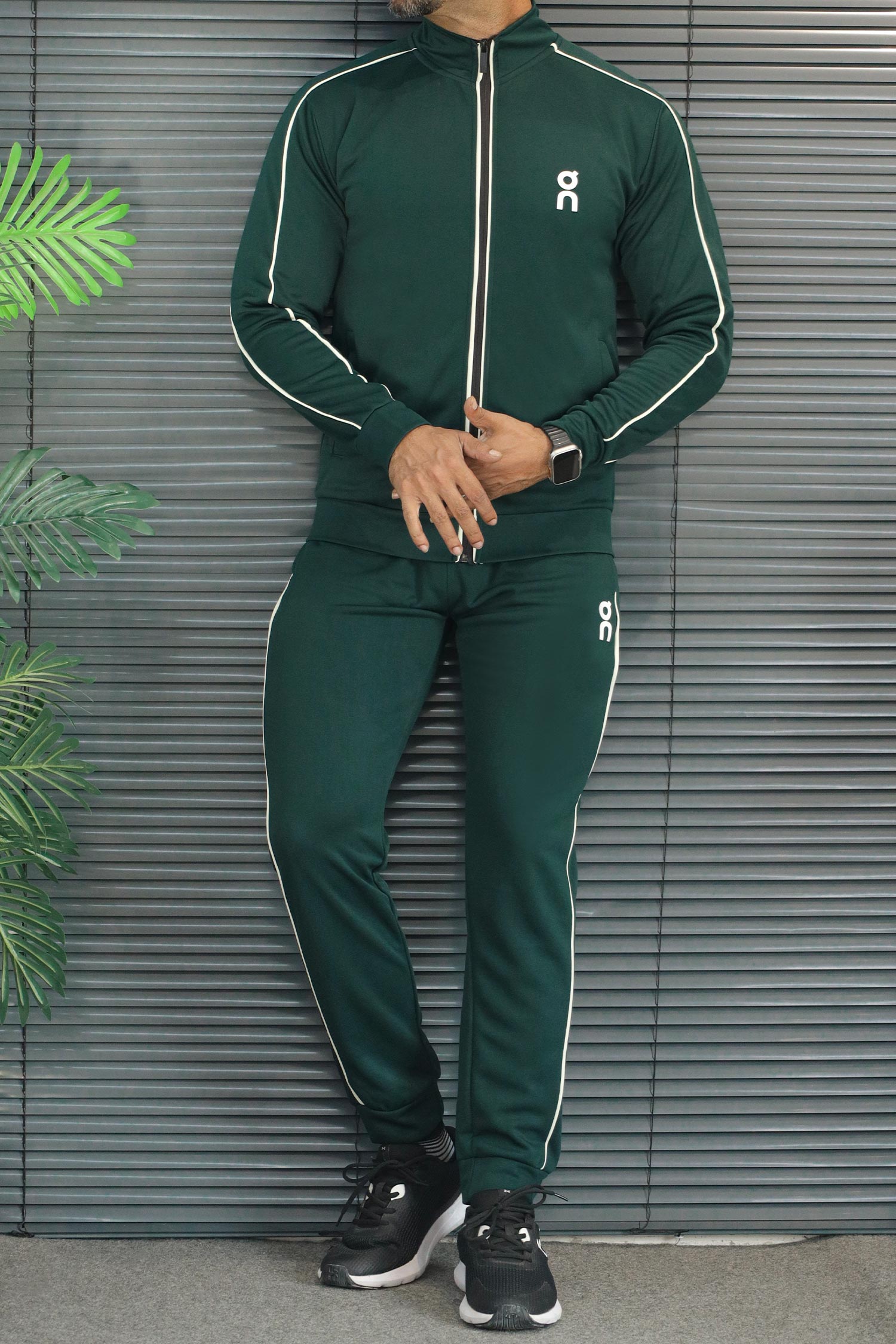 On Clud Apex Performance Zipper Men's Co-Ord Set