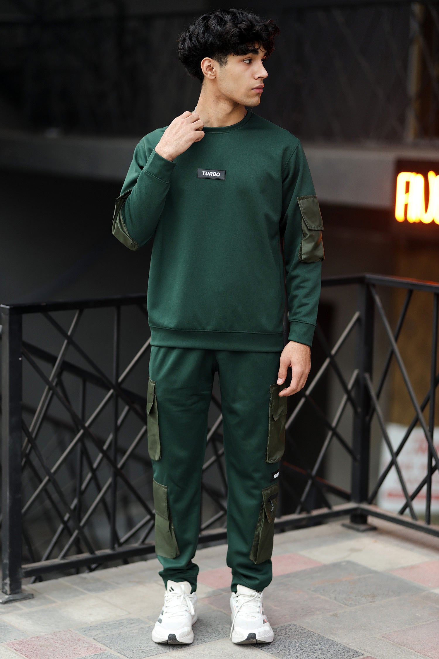 Turbo 6 Pocket Style Men Round Neck Tracksuit In Green