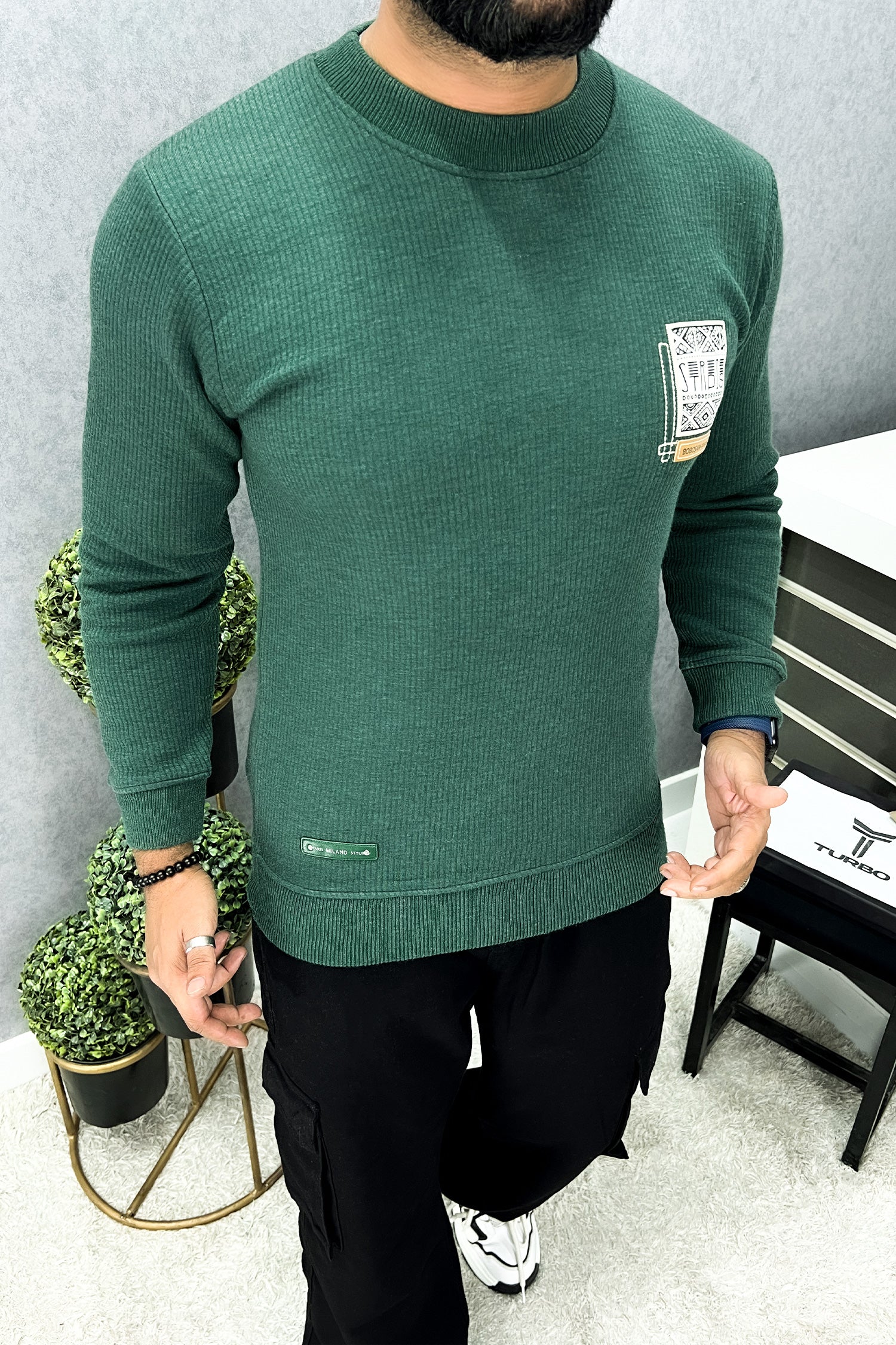 Lining Texture Round Neck Imported Men's Sweatshirt