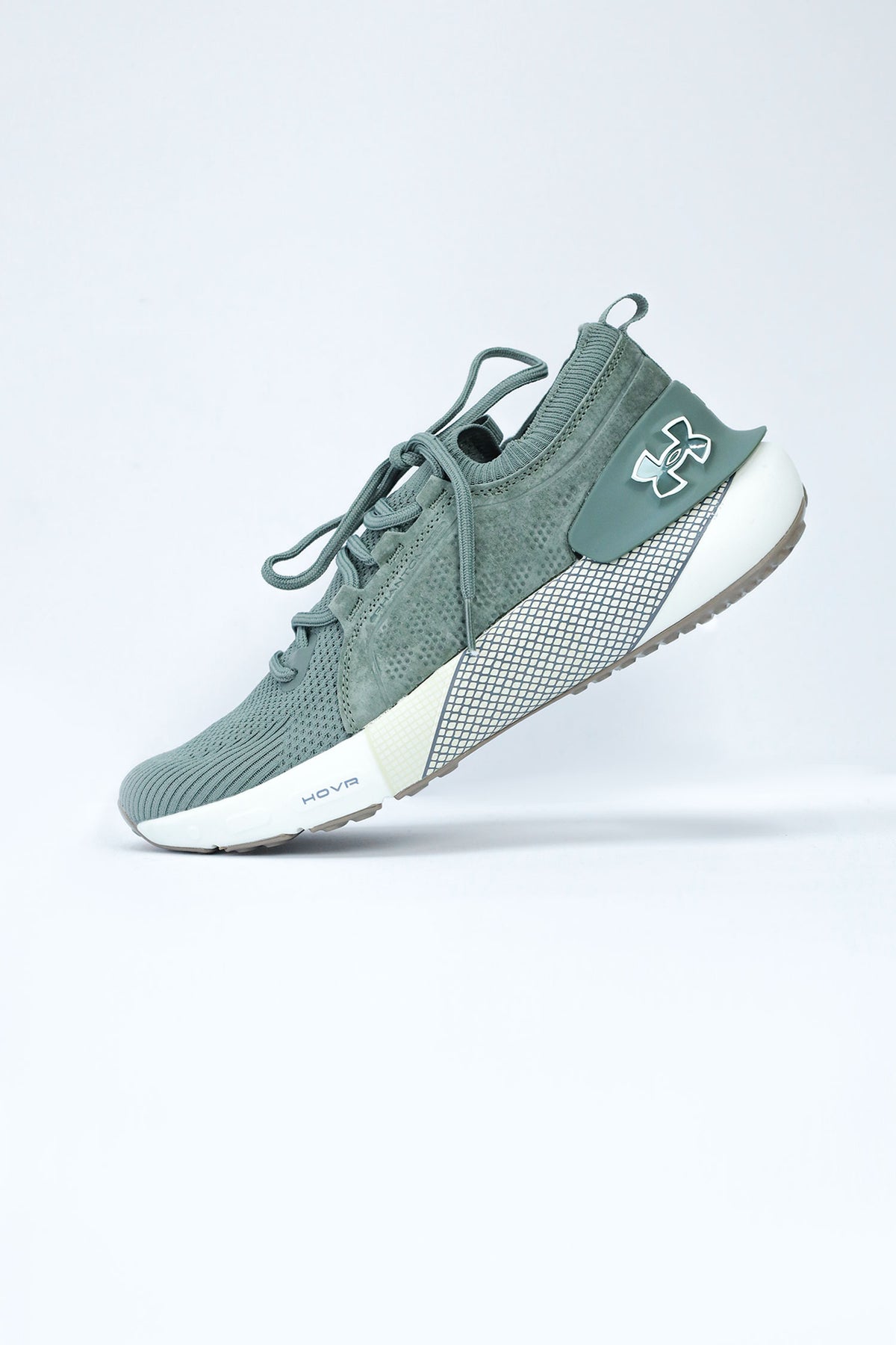 UA HOVR PHANTOM 3 SE Sneakers In Green