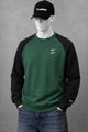 Nke Elite-Core Round Neck Men's Sweatshirt In Green
