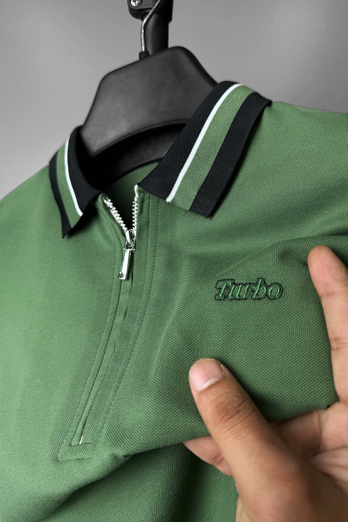 Turbo Contrast Tone Zip Collar Men's Polo Shirt In Green